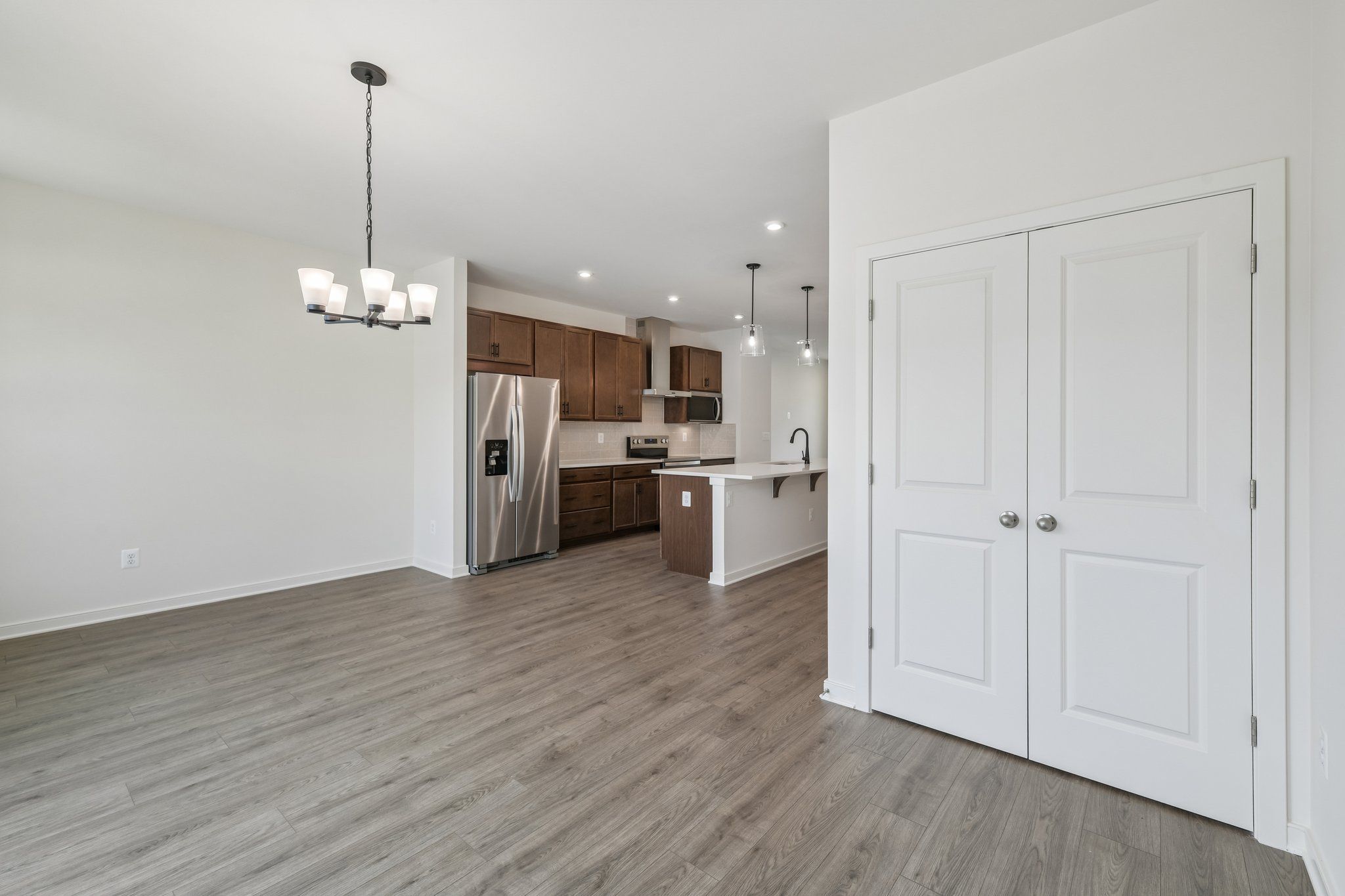 Potomac Dining Room with Pantry