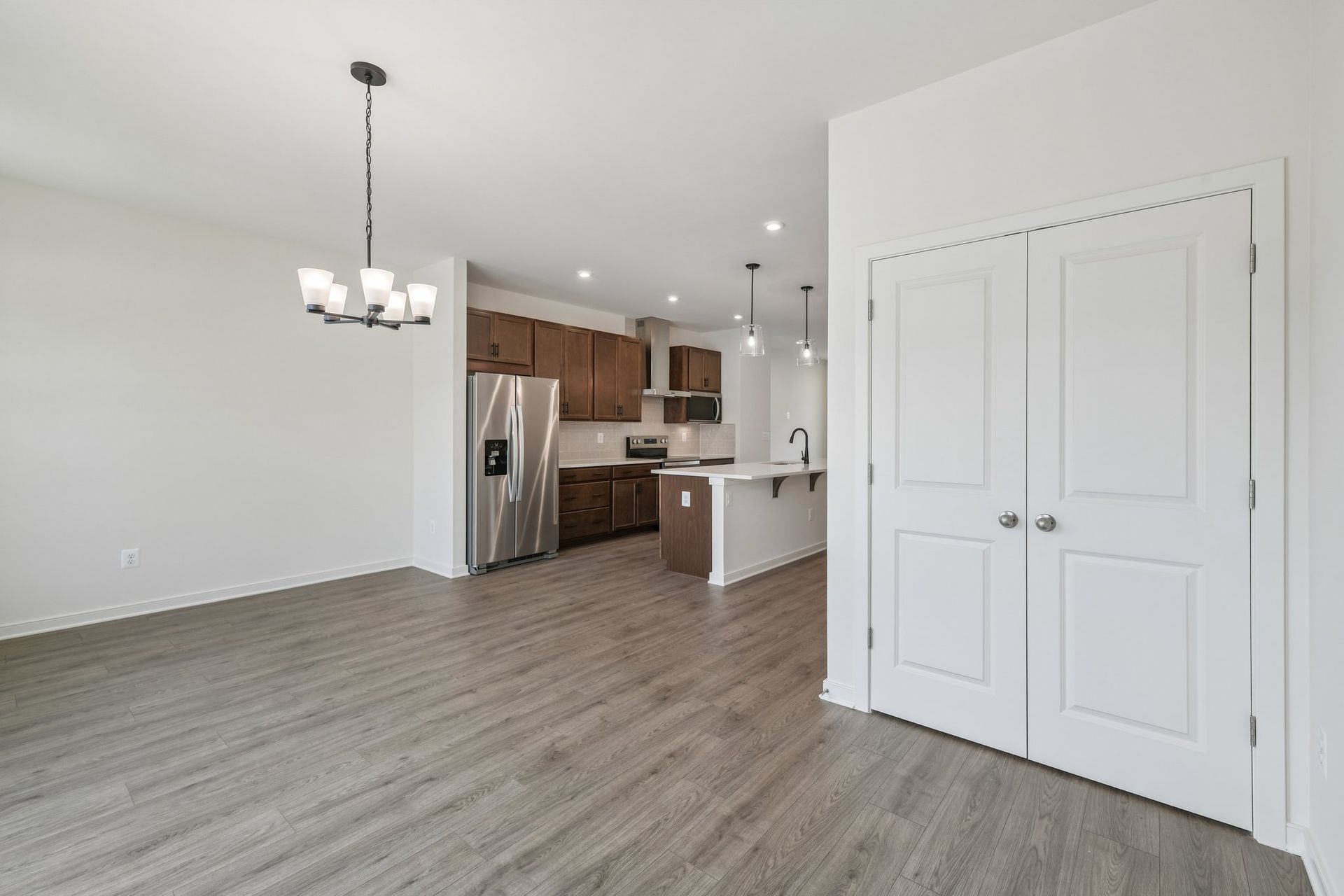 Potomac Dining Room with Pantry