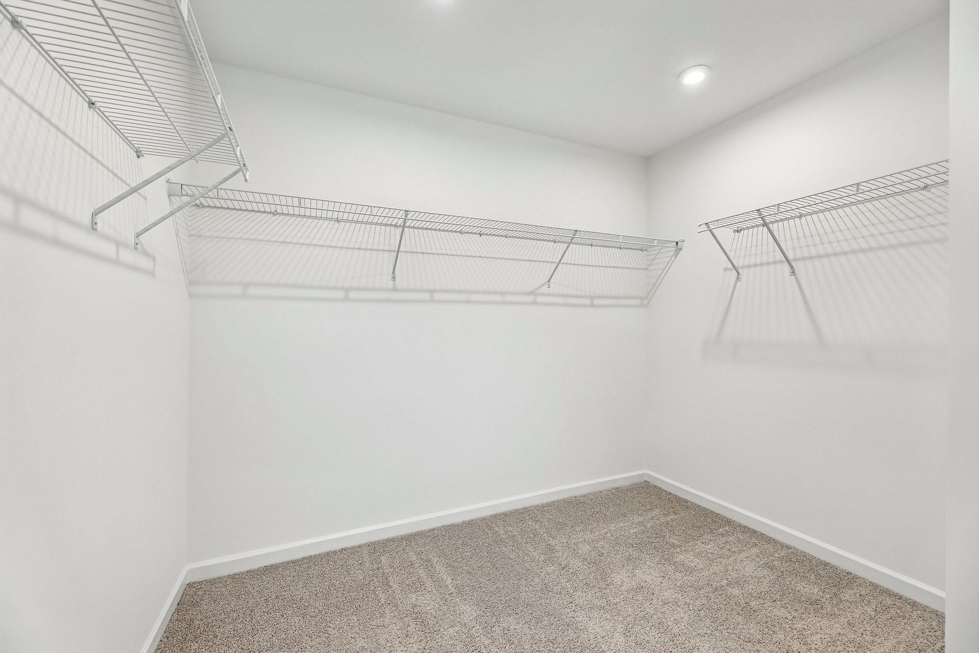 Savannah Primary Closet