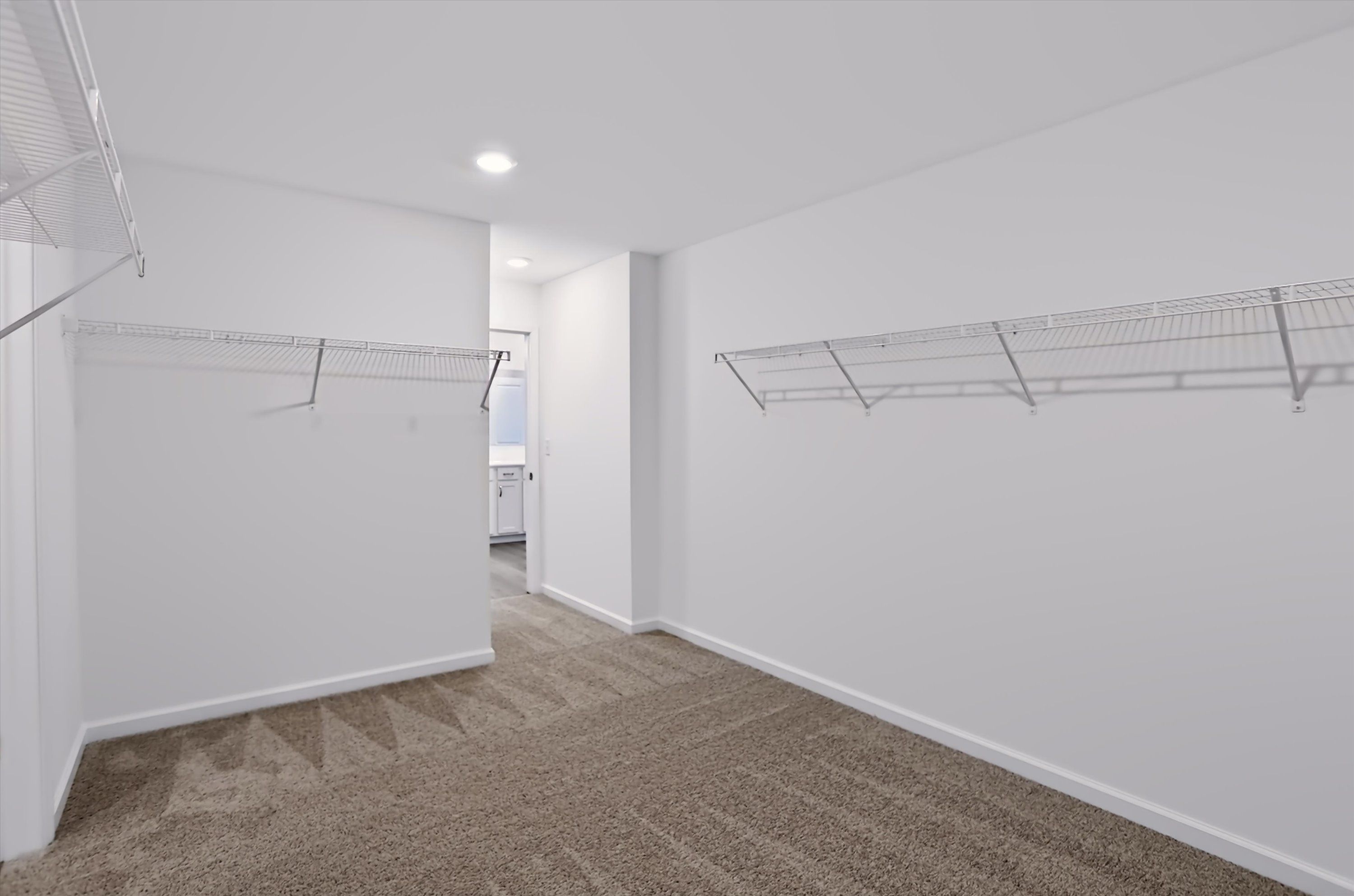 Windsor Primary Closet