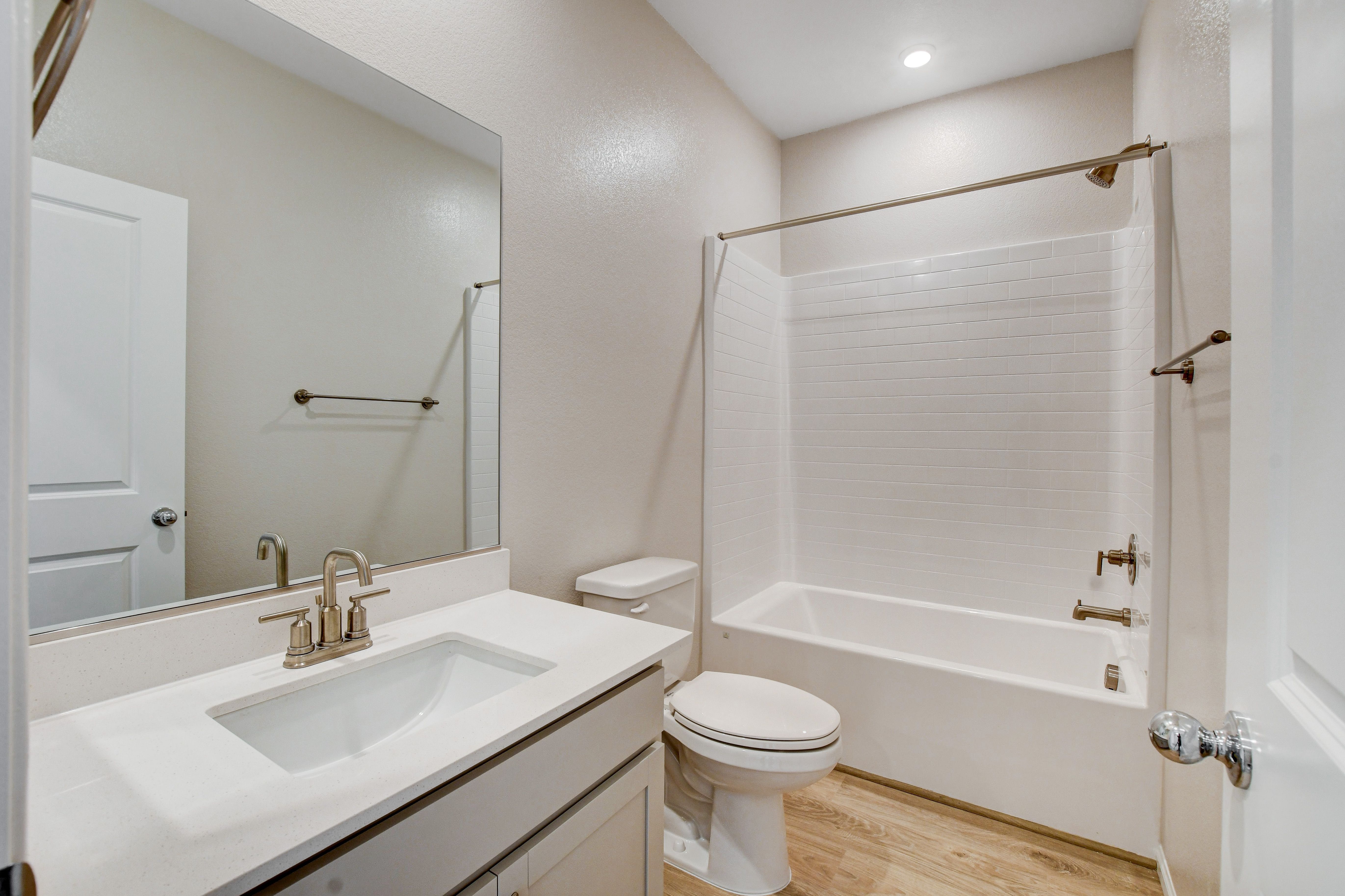 Everett Bathroom 2