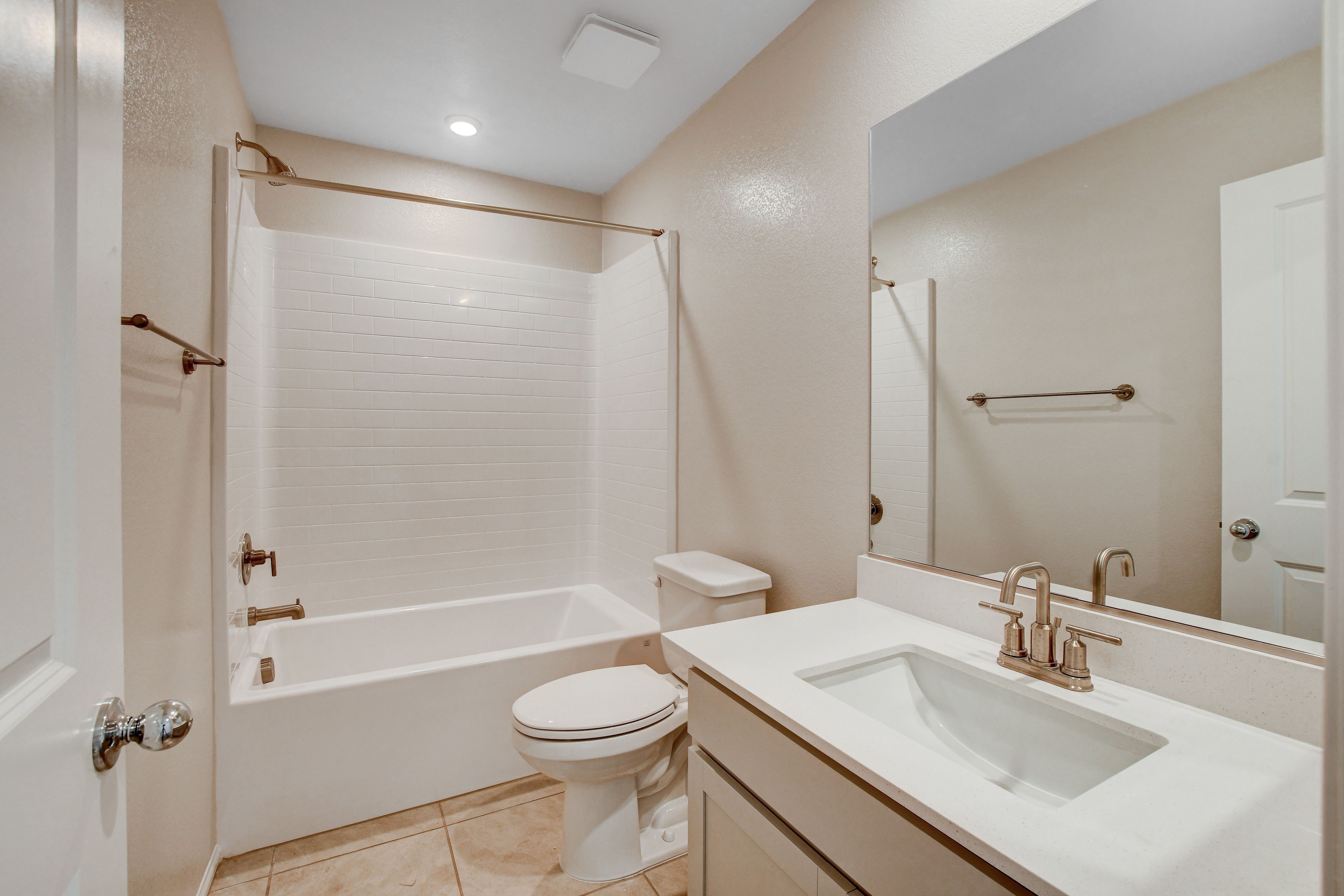 Everett Bathroom 3