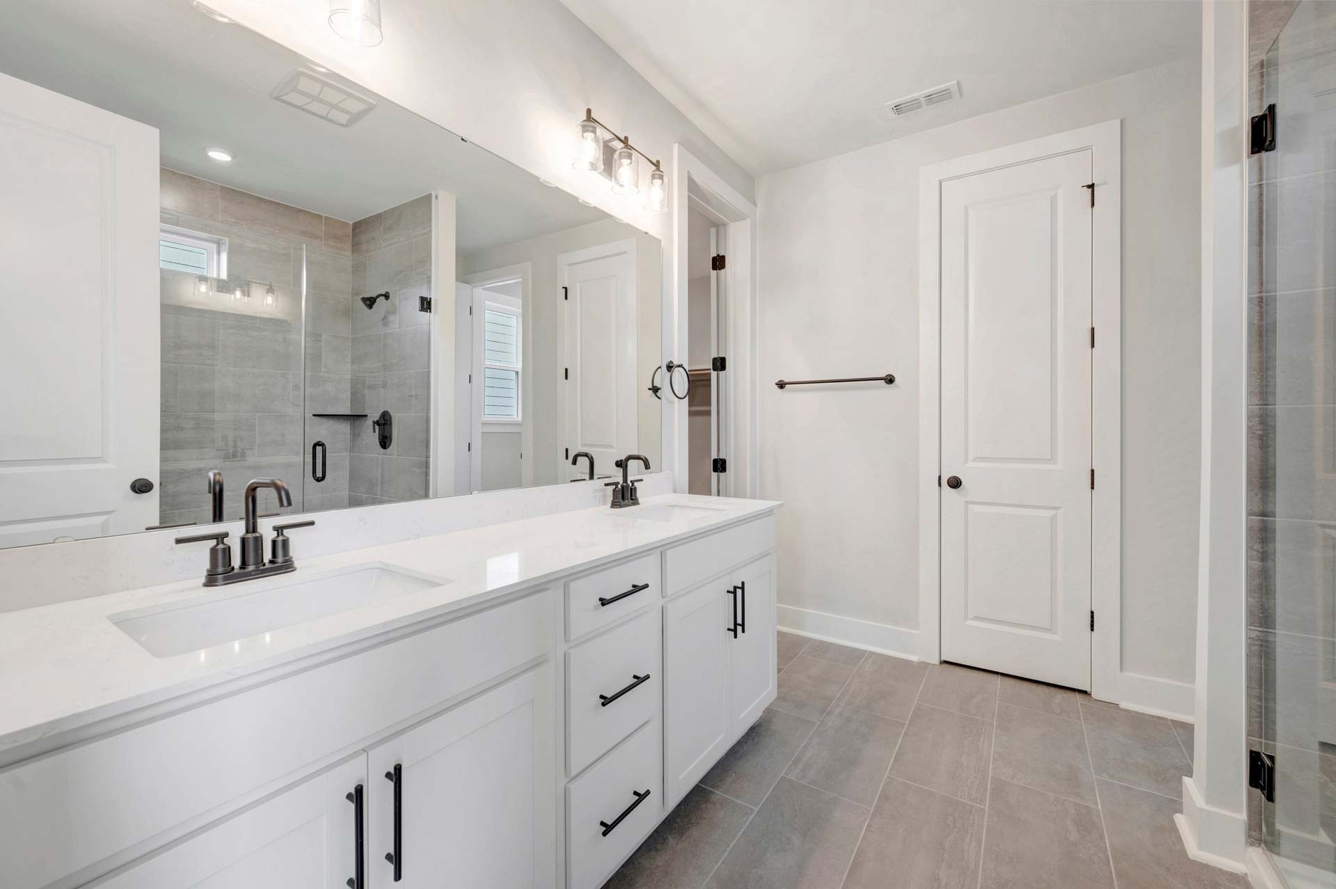 Collins Choice Primary Bath B