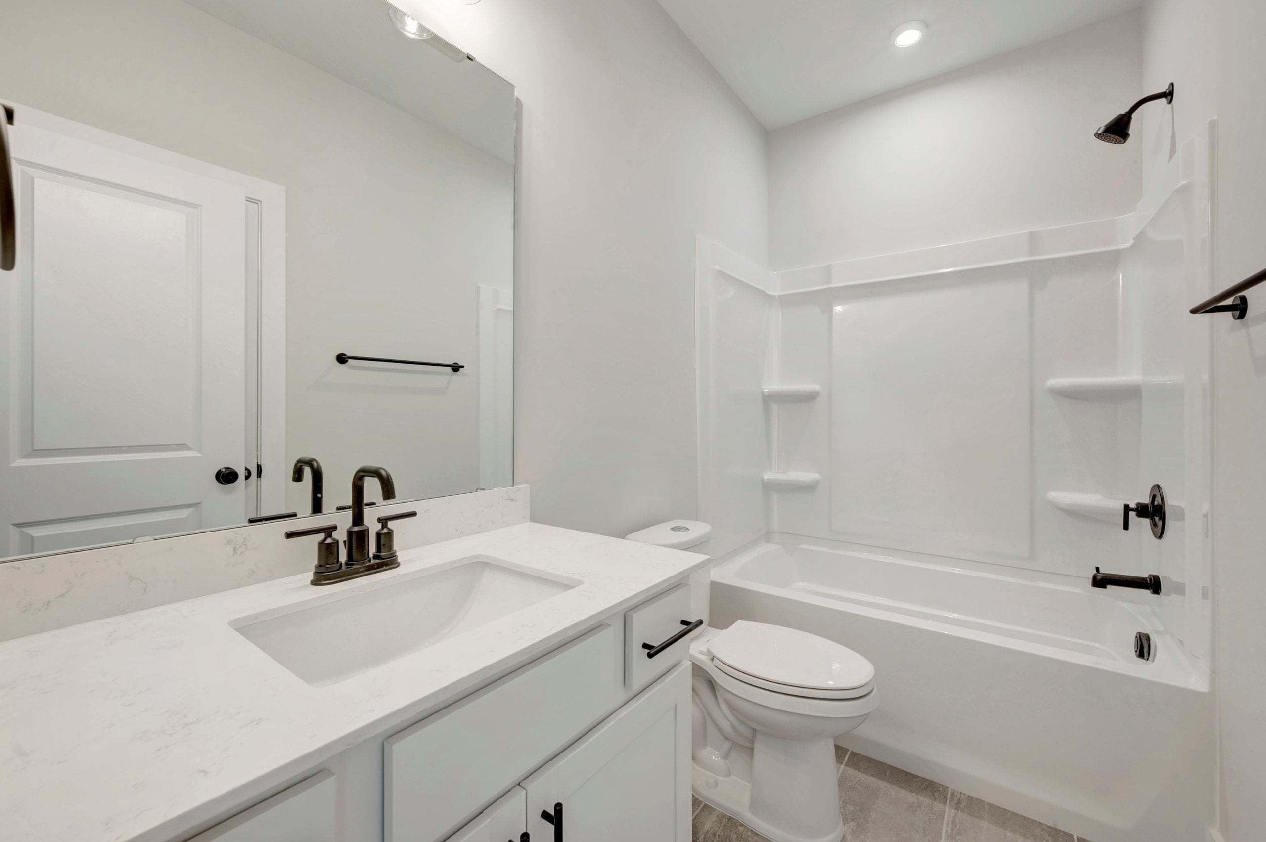 Collins Bath 3