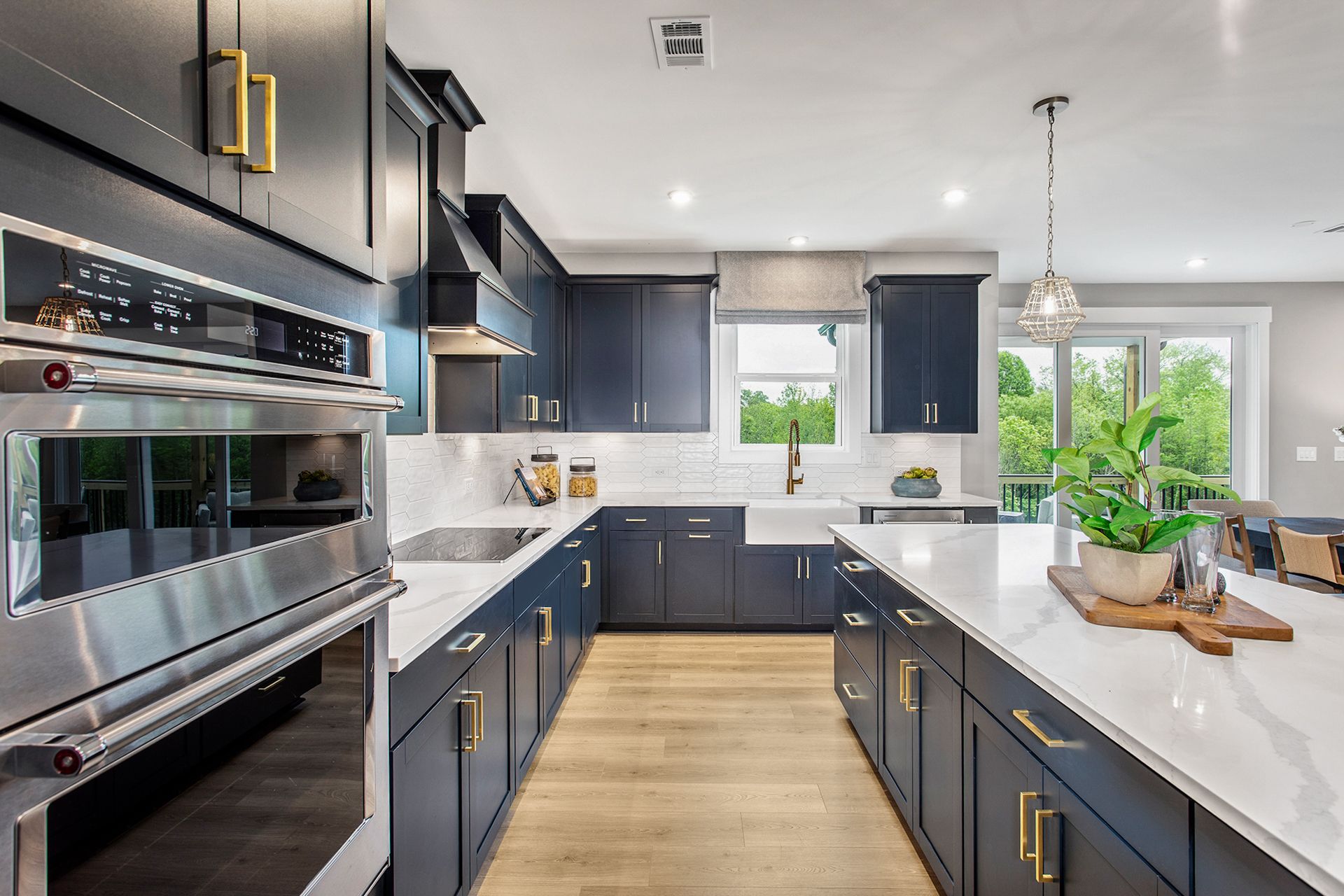 Canton II Kitchen