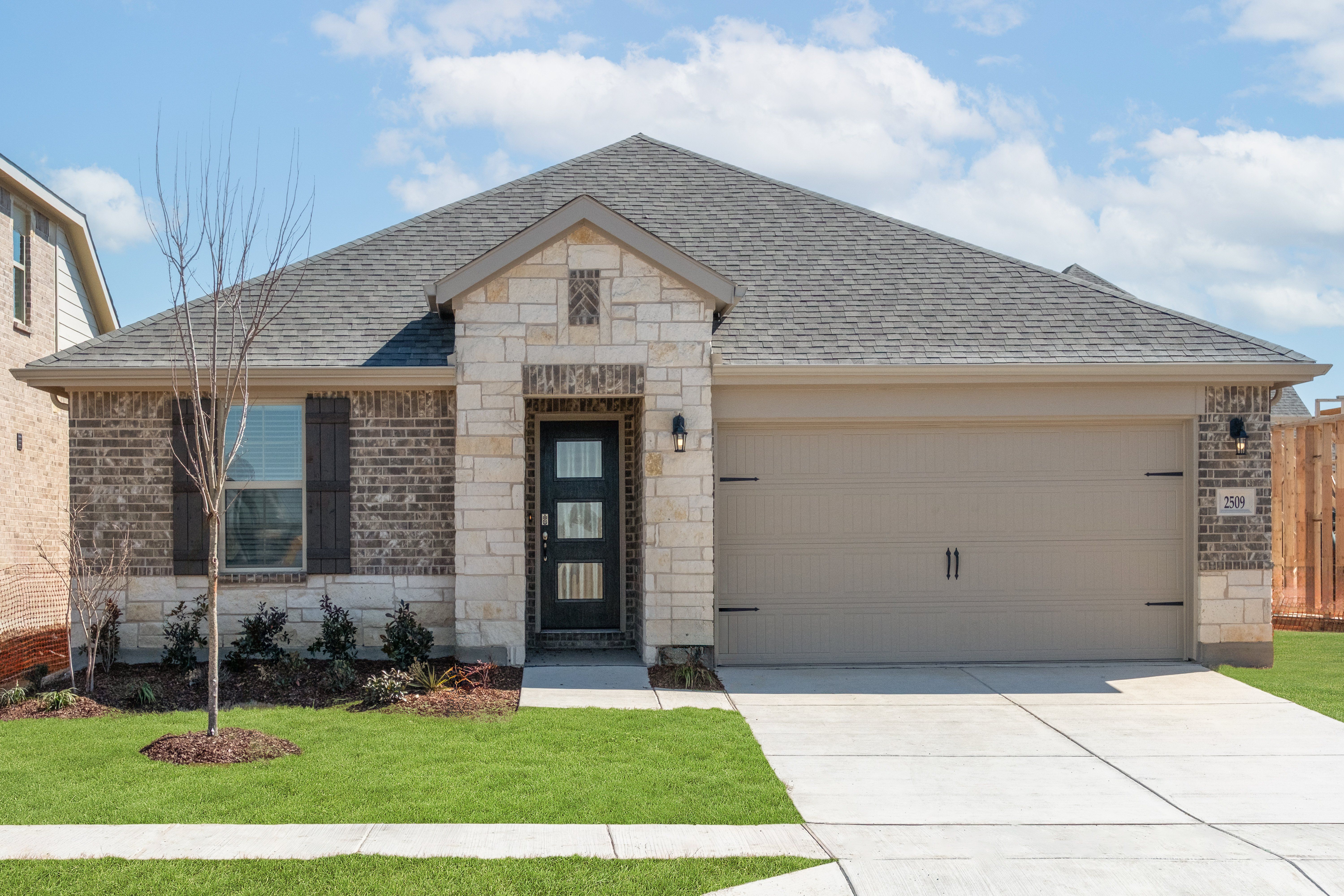 Sierra - Churchill - Meadows 50': Anna, Texas - Beazer Homes