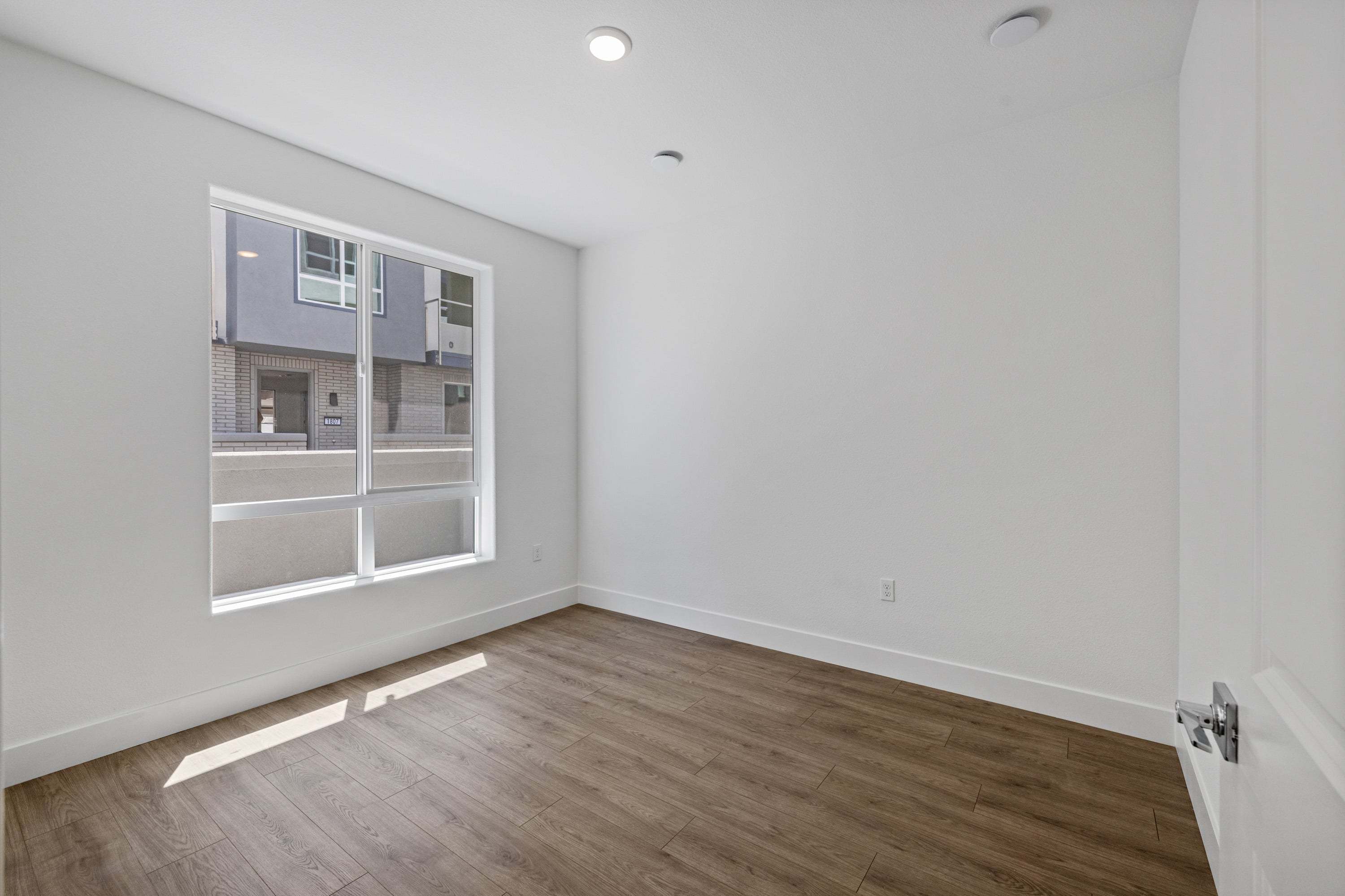 Sutter Bedroom 3