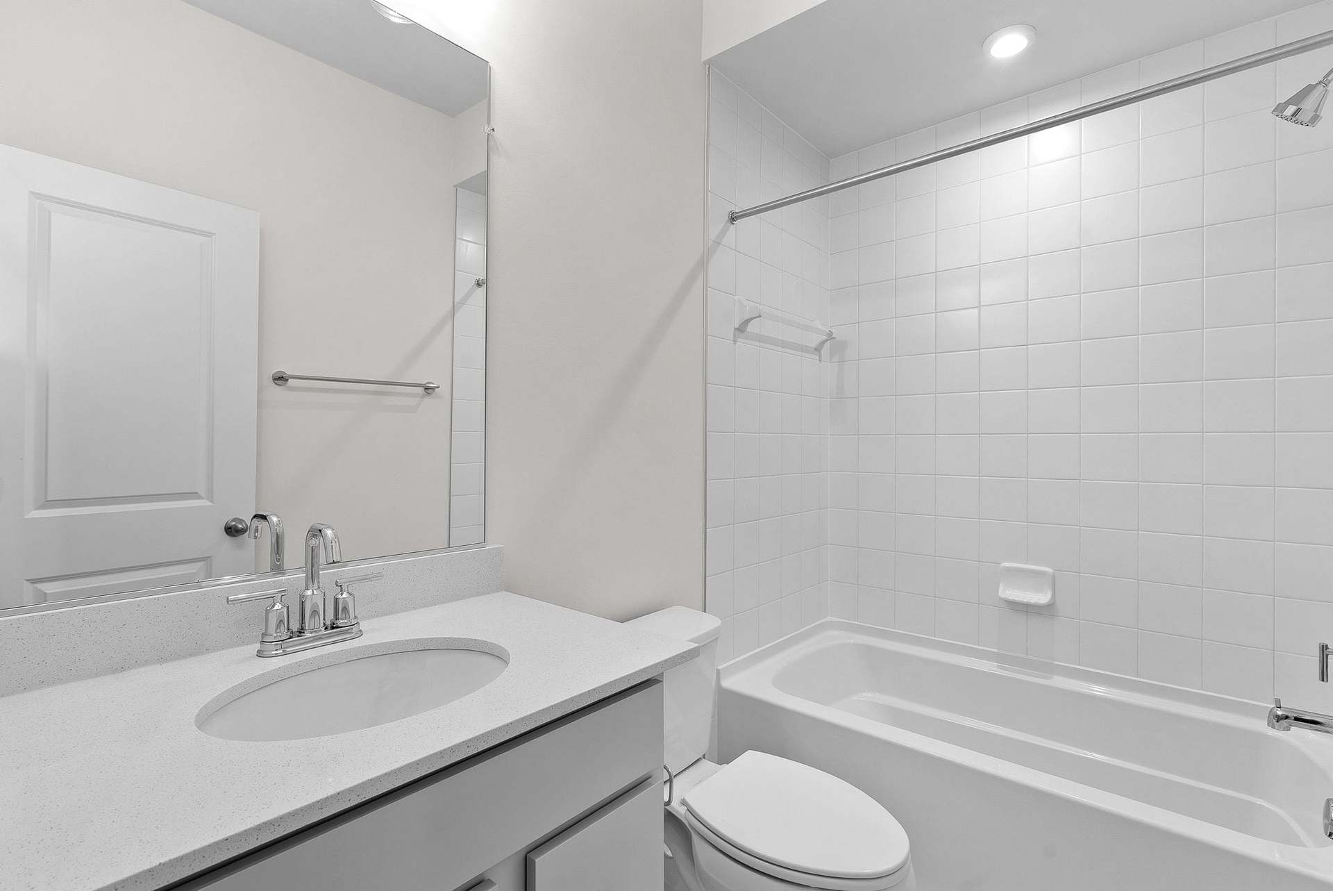Potomac Secondary Bathroom Upper Level