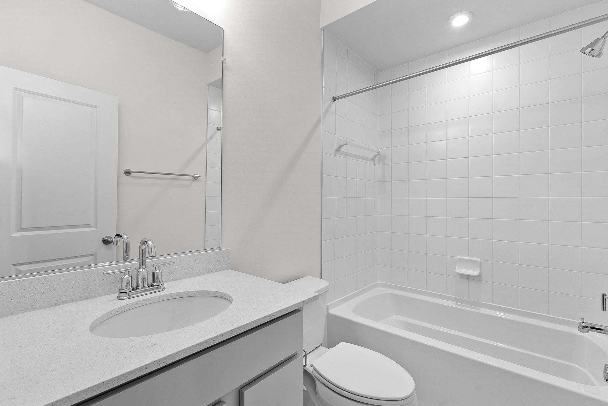 Potomac Secondary Bathroom Upper Level