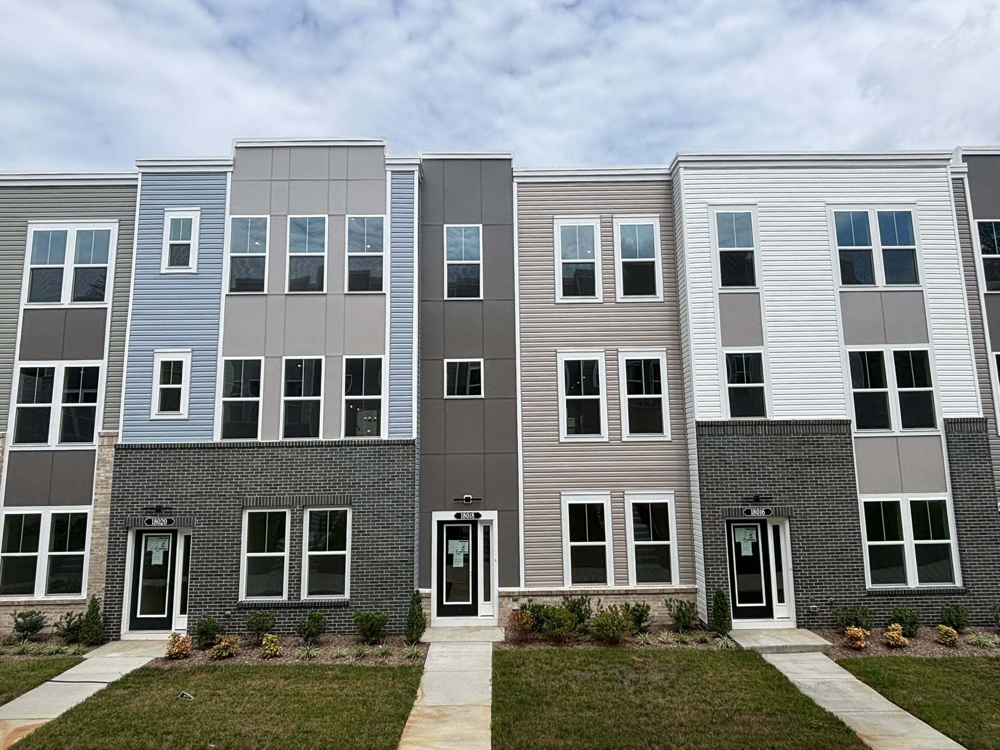 Potomac Exterior