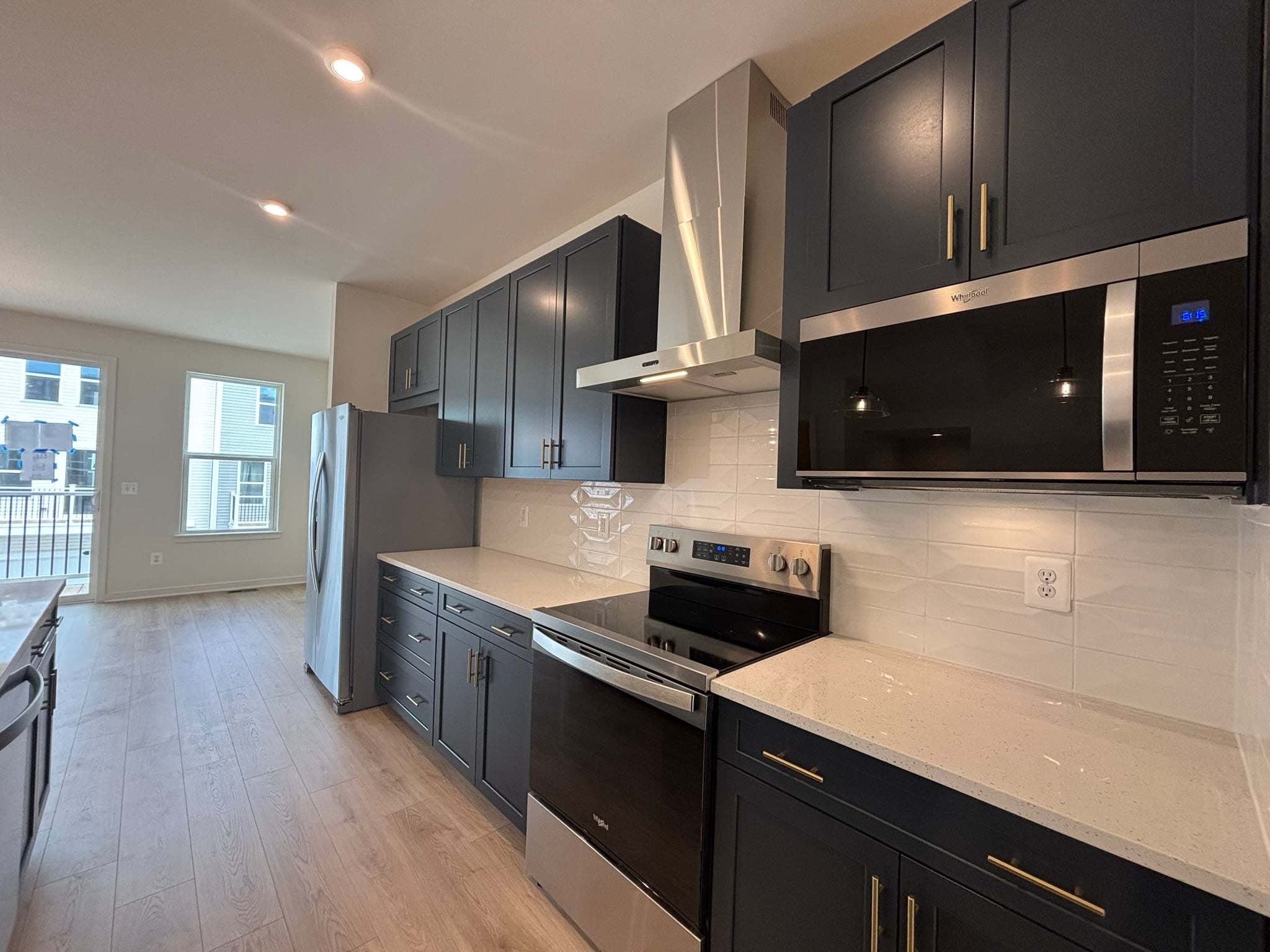 Potomac Kitchen with Cabinets