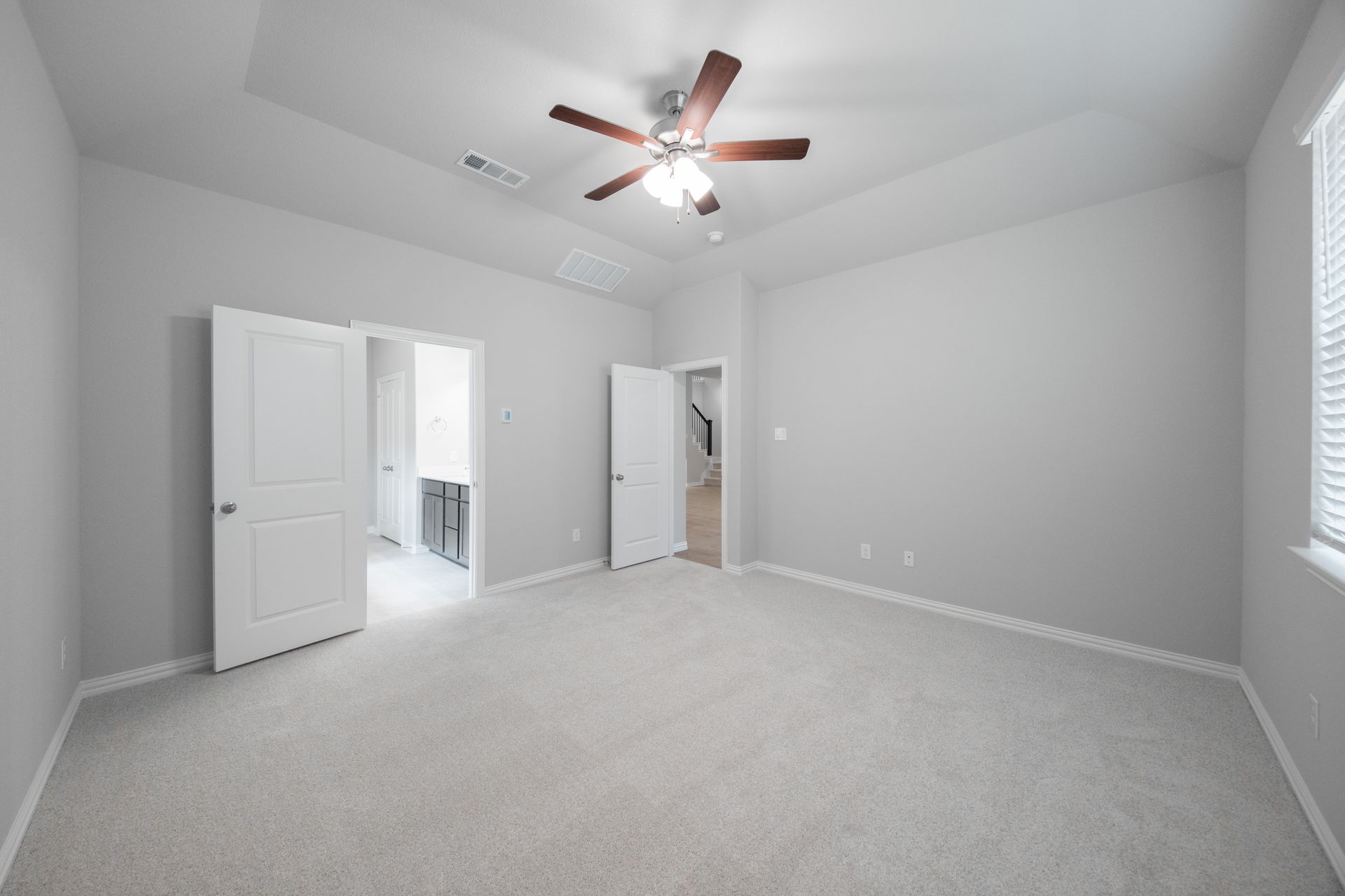 Rainier Primary Bedroom