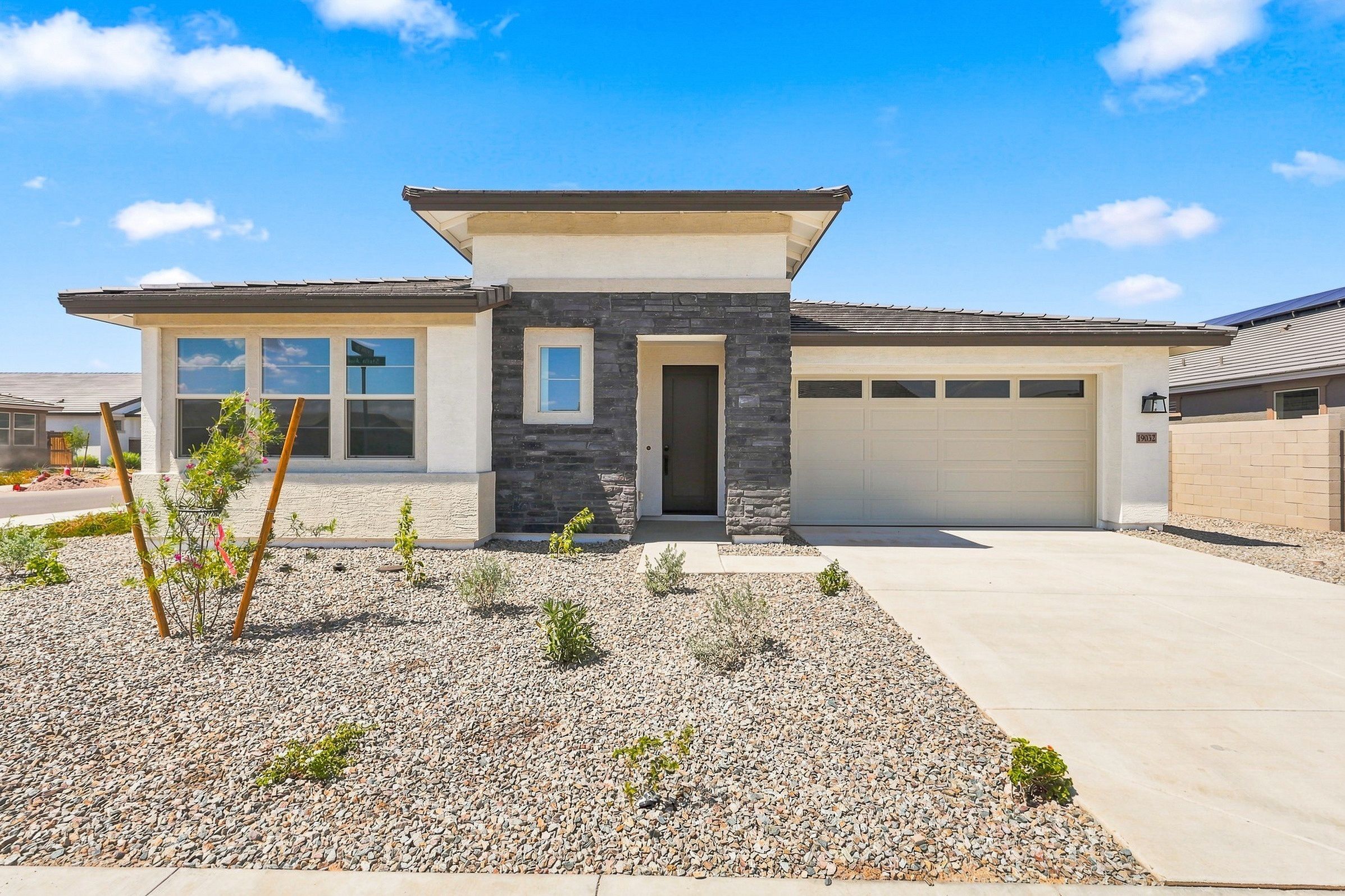 19032 W STELLA AVE (Irwin)
