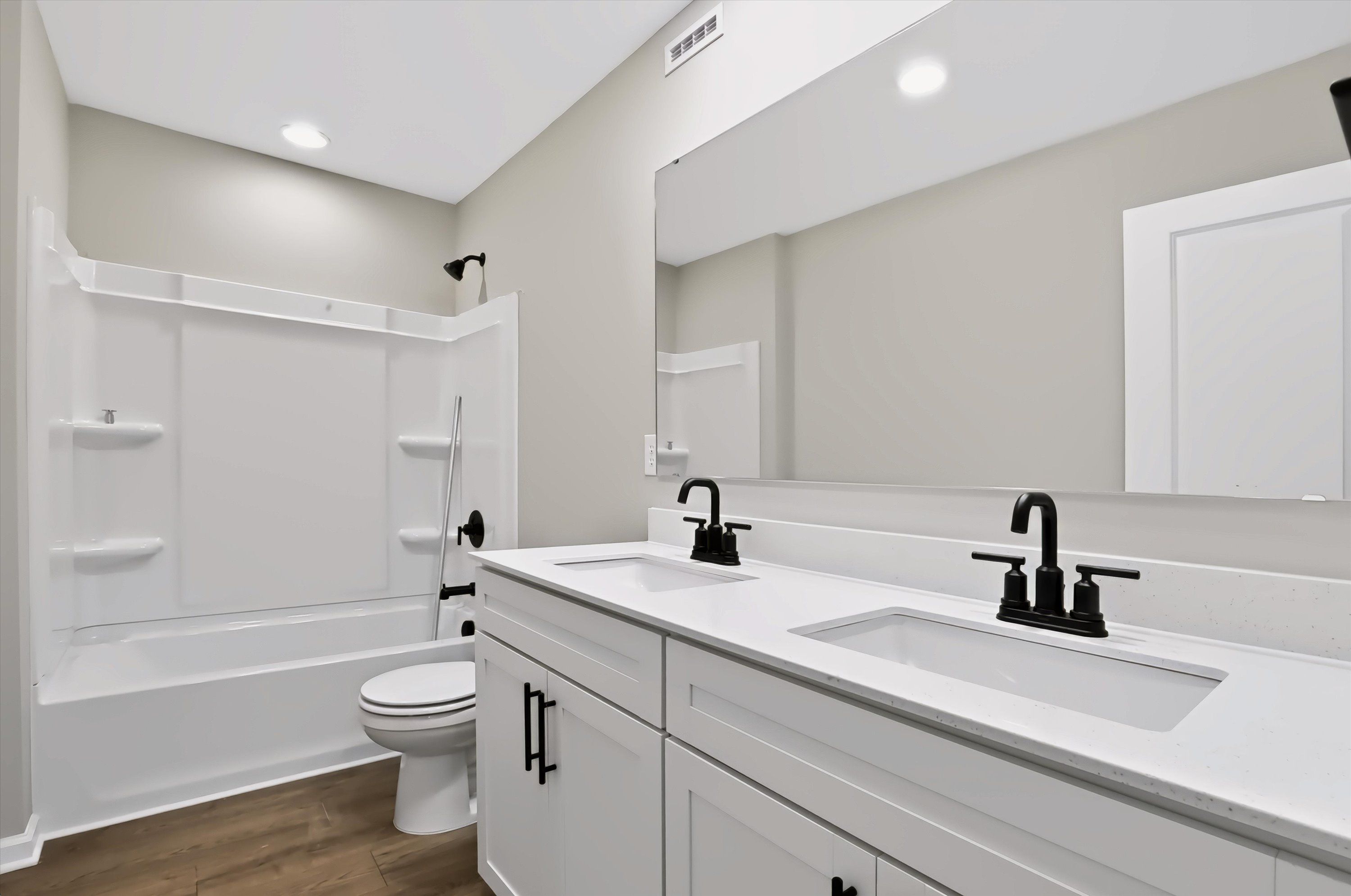 Vienna Secondary Bathroom