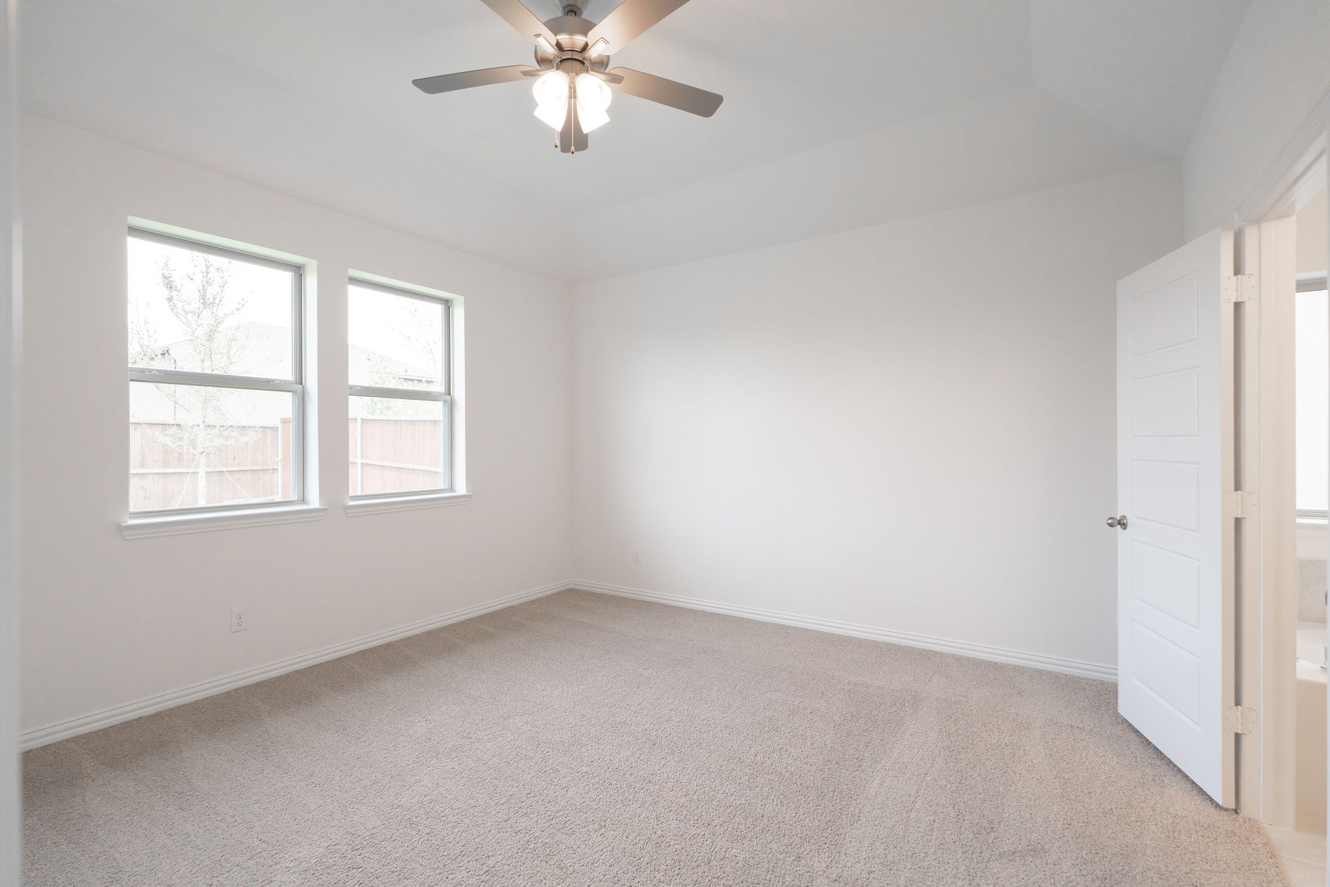 Rainier Primary Bedroom