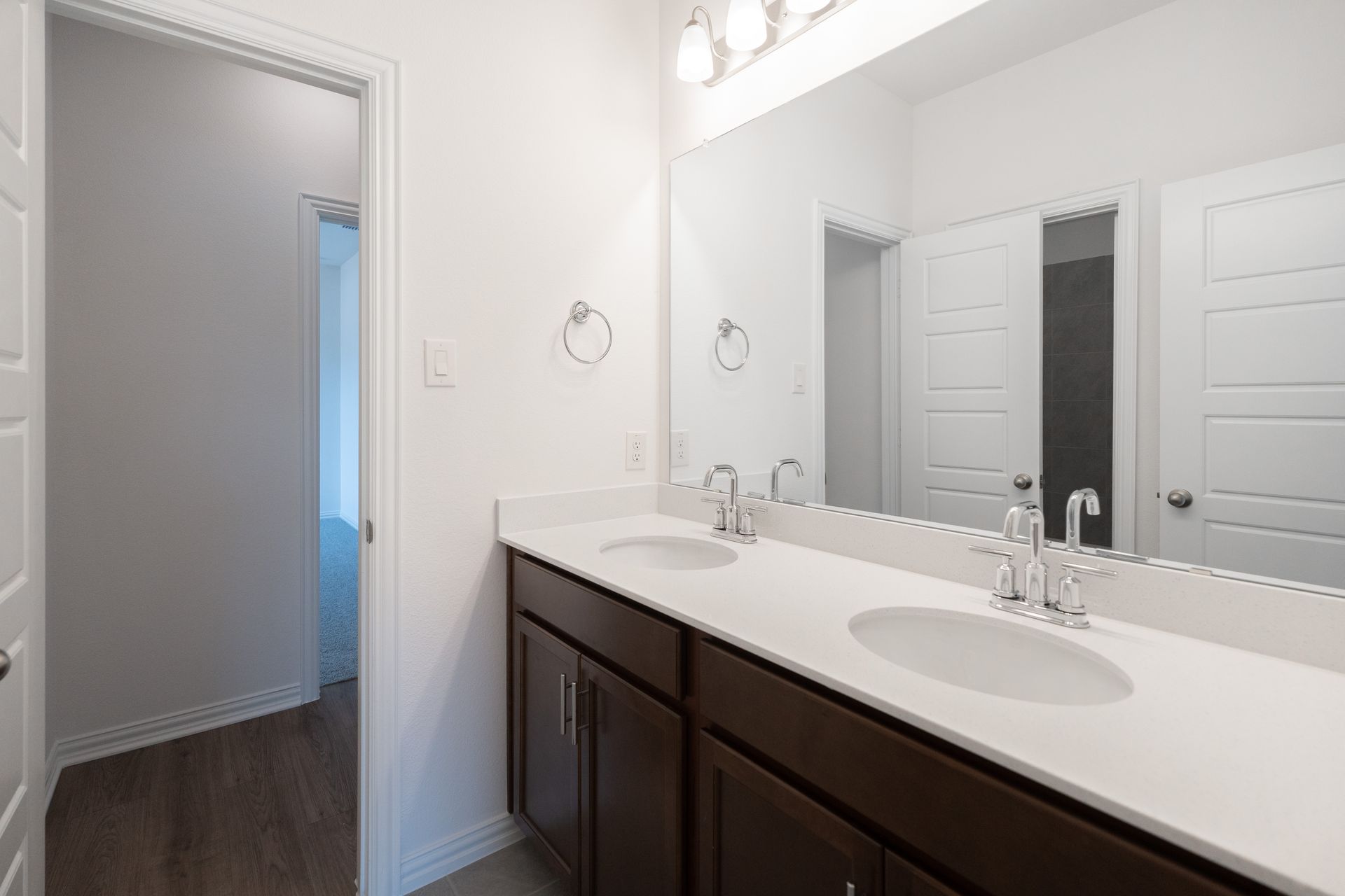 Teton Bath 2