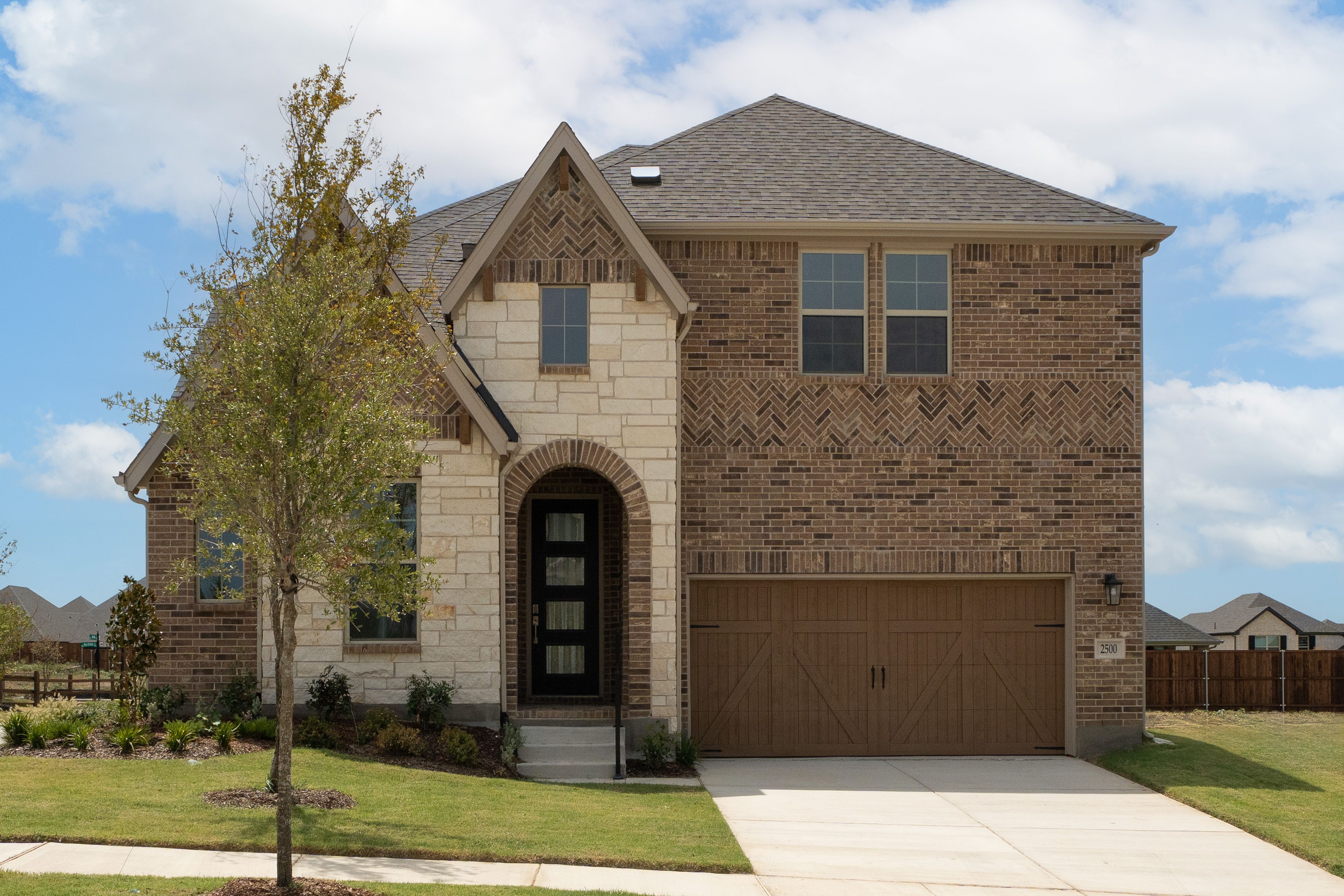 Summerfield Traditional M Exterior