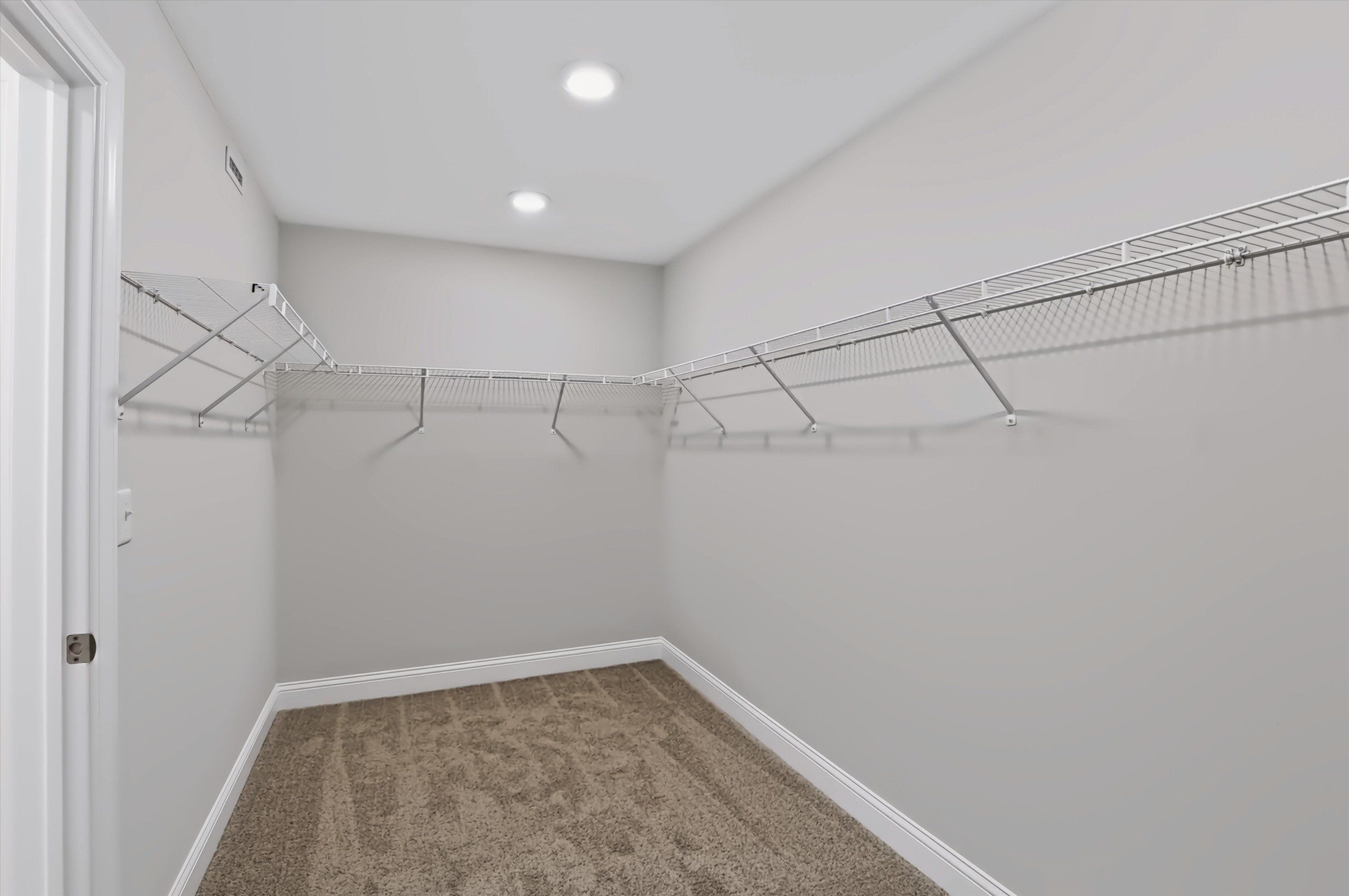 Ashford Primary Closet
