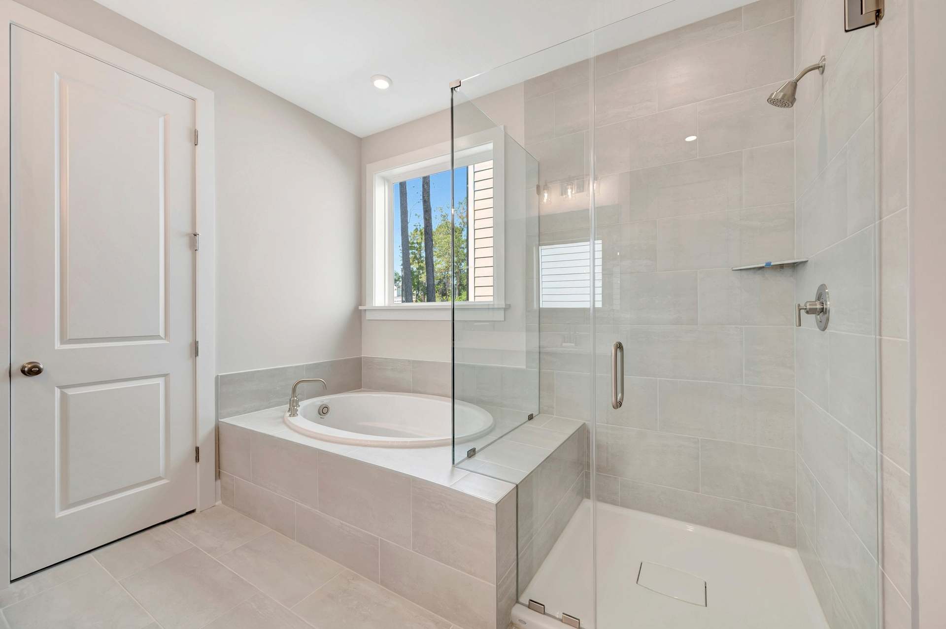 Collins Choice Primary Bath A