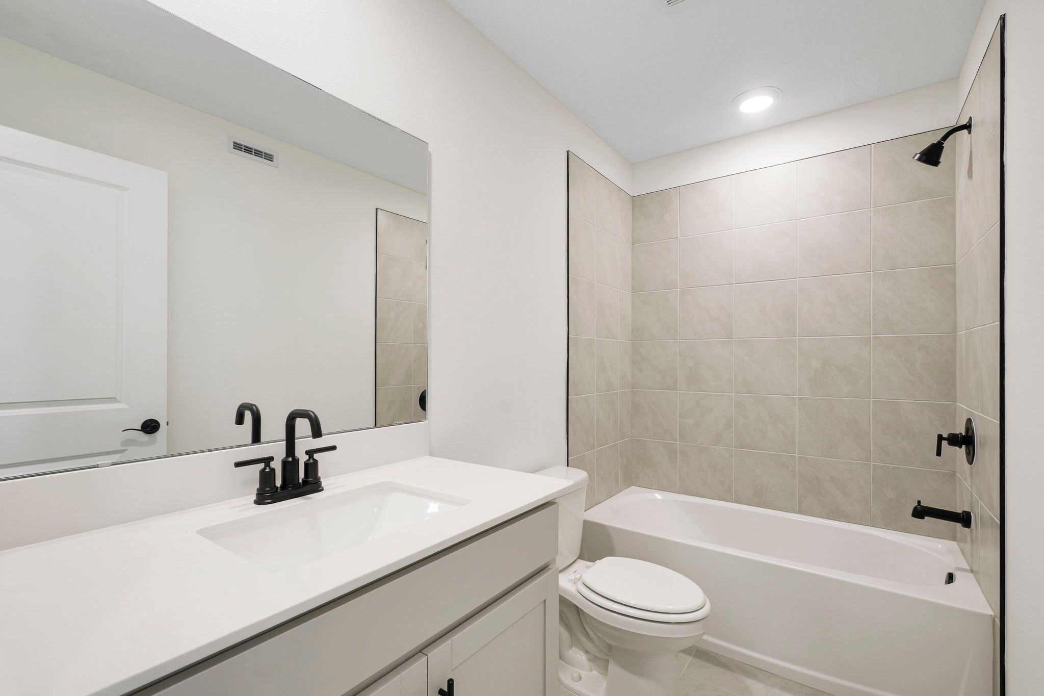 Holly Bathroom 2