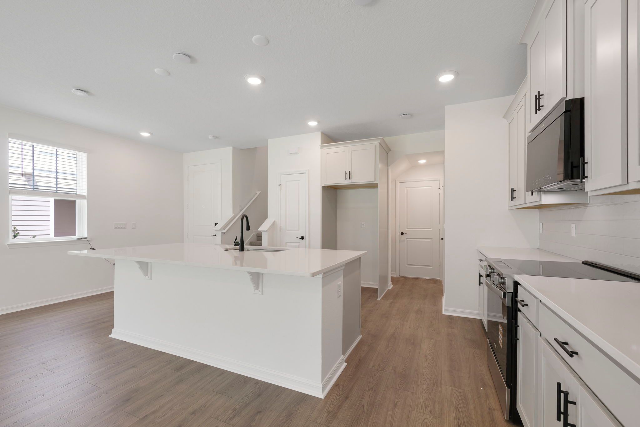Elm Kitchen