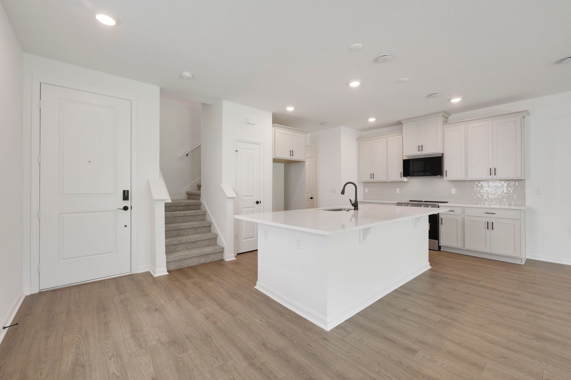 Elm Kitchen