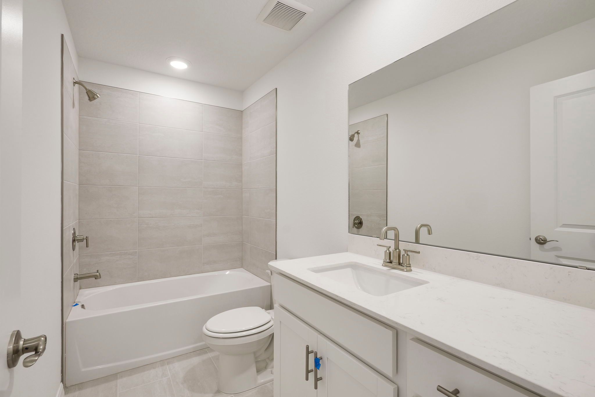 Magnolia Bathroom 2