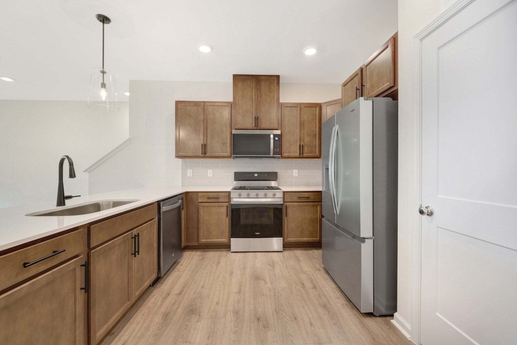 Pioneer Choice Kitchen B