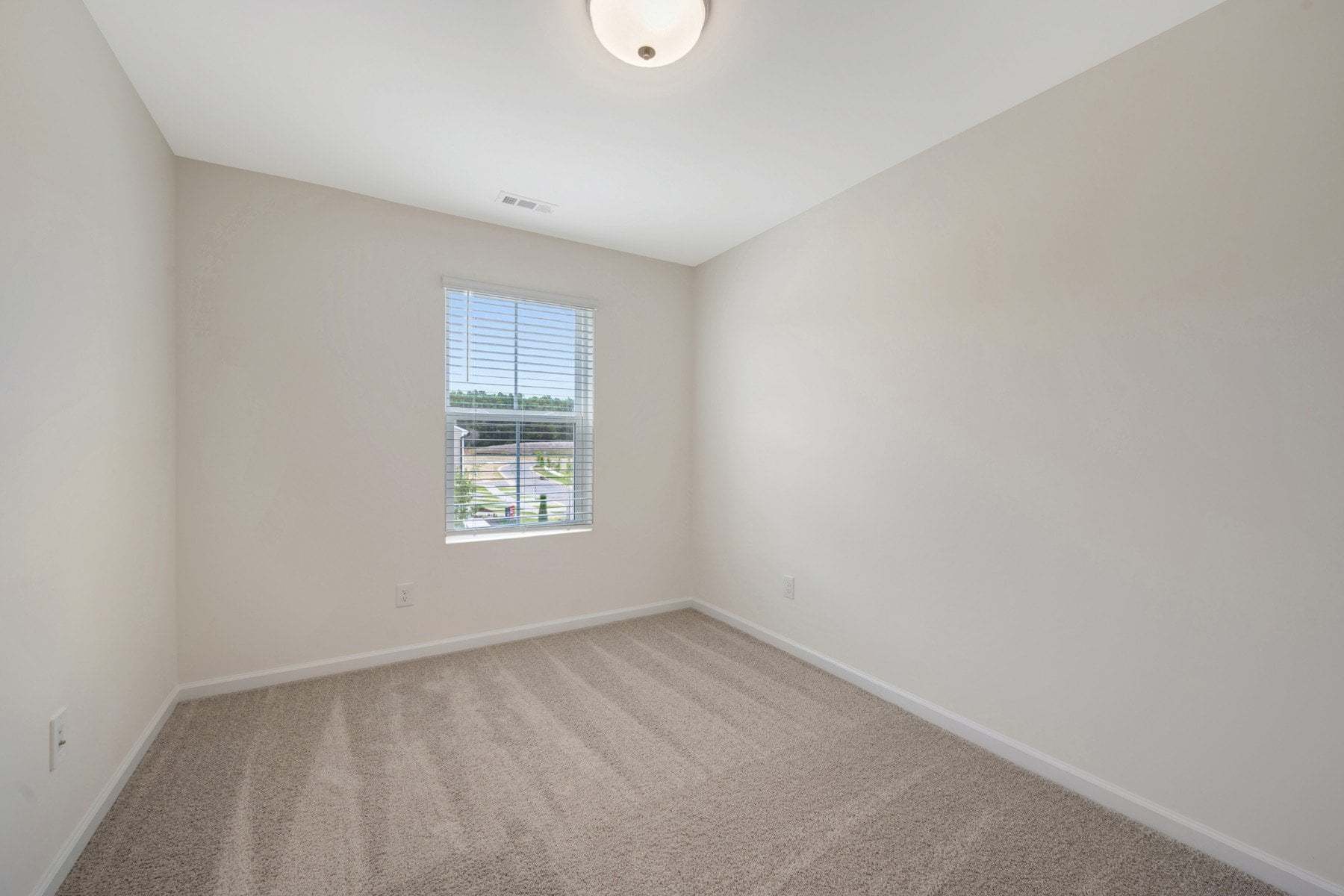 Pioneer Bedroom 2