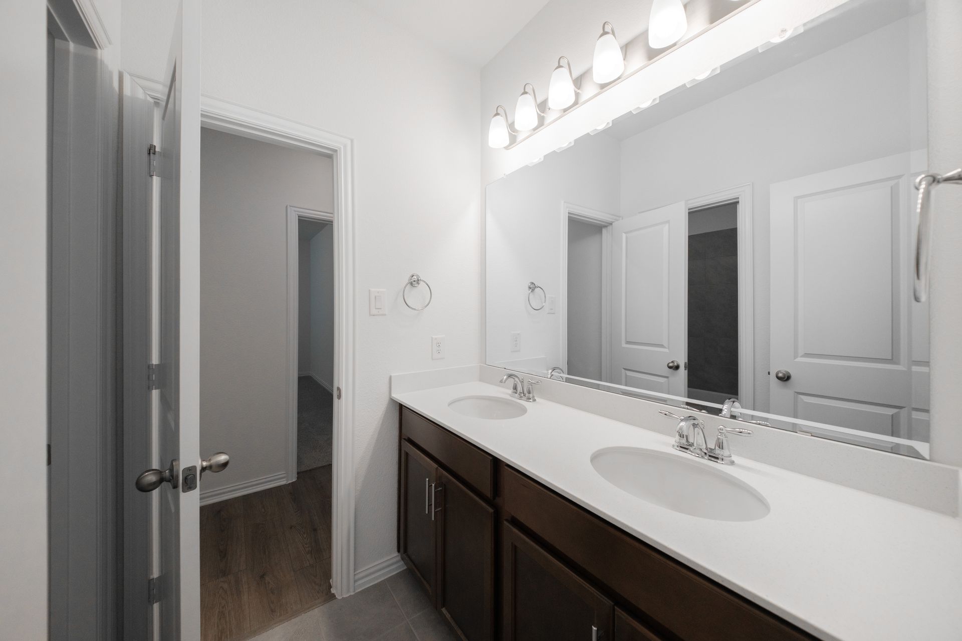 Teton Guest Bathroom