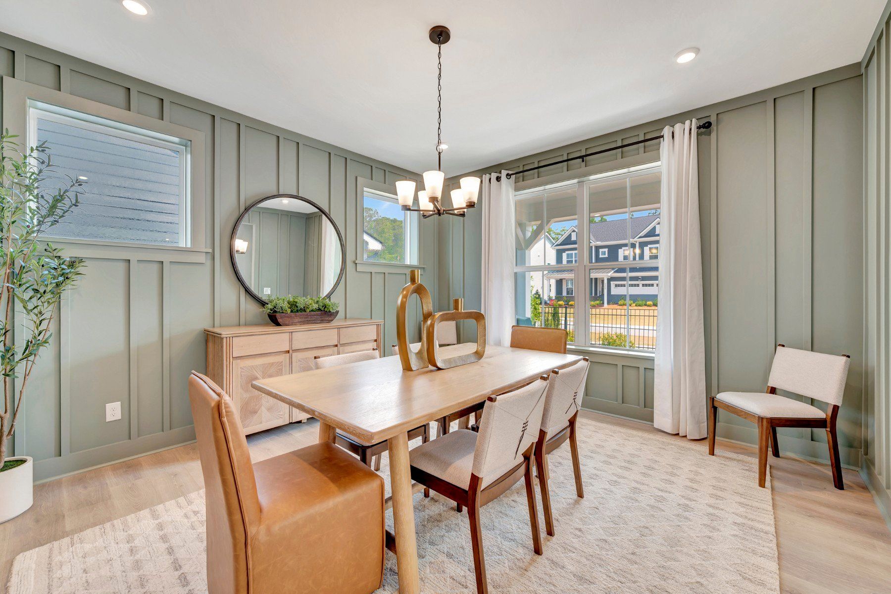 Alexander Dining Room