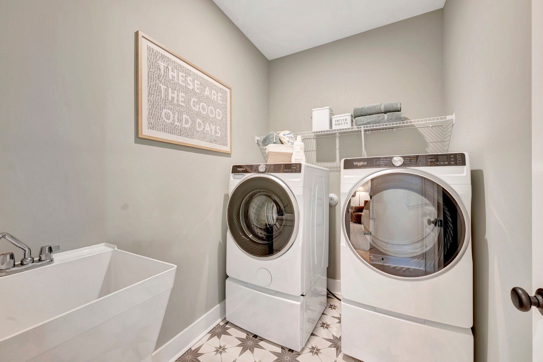 Alexander Laundry