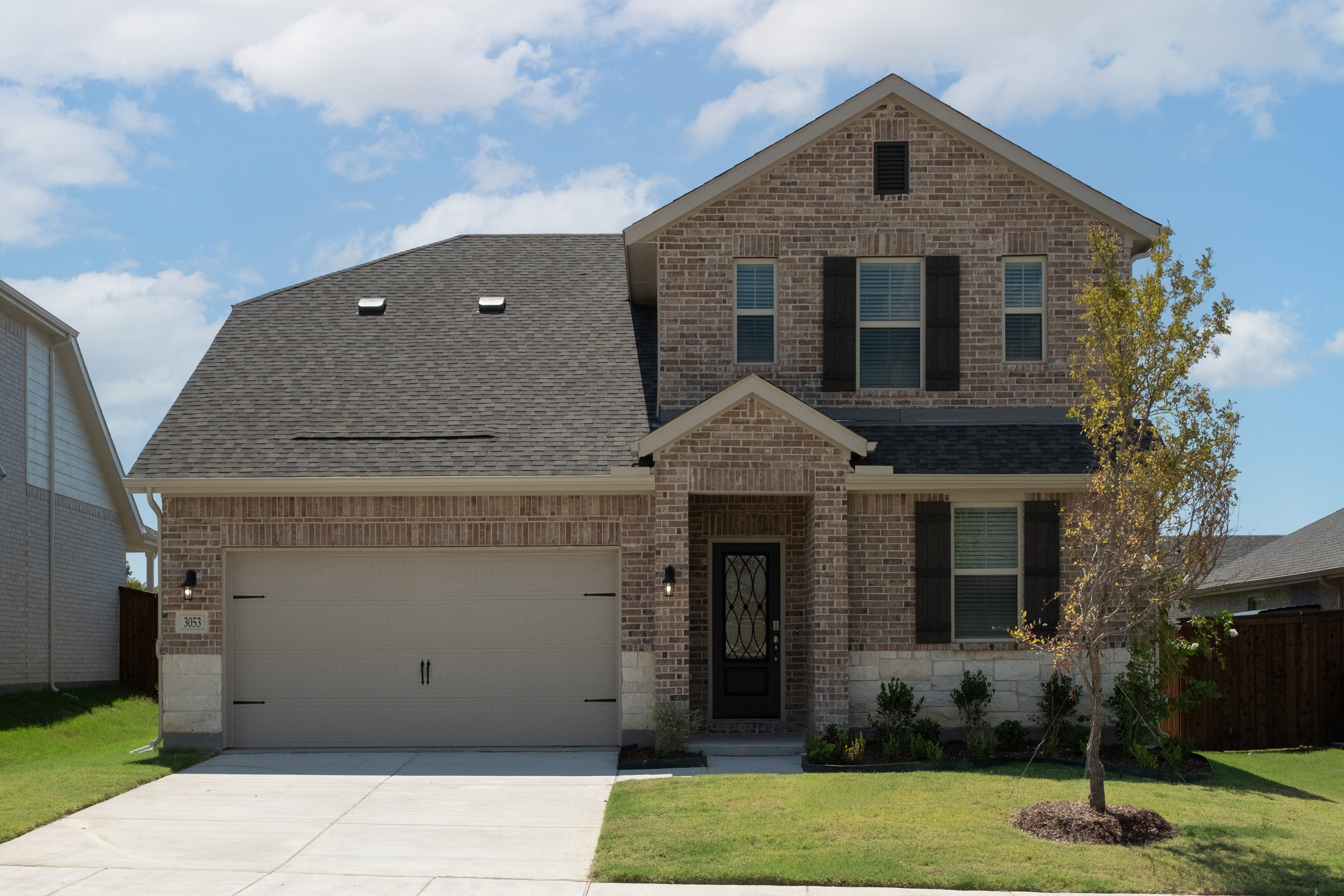 3053 Hollybrook Lane (Cascade)