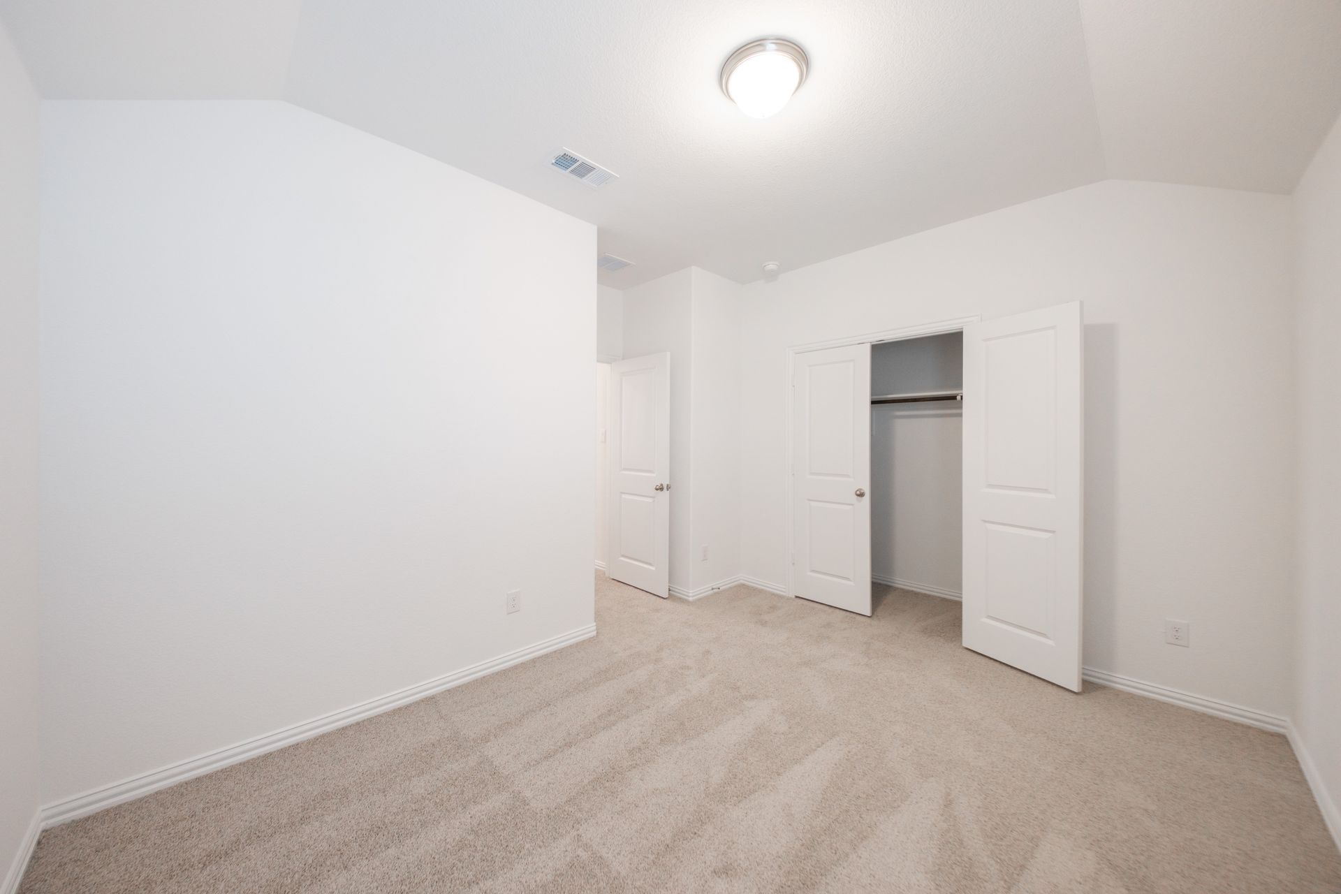 Cascade Bedroom 4