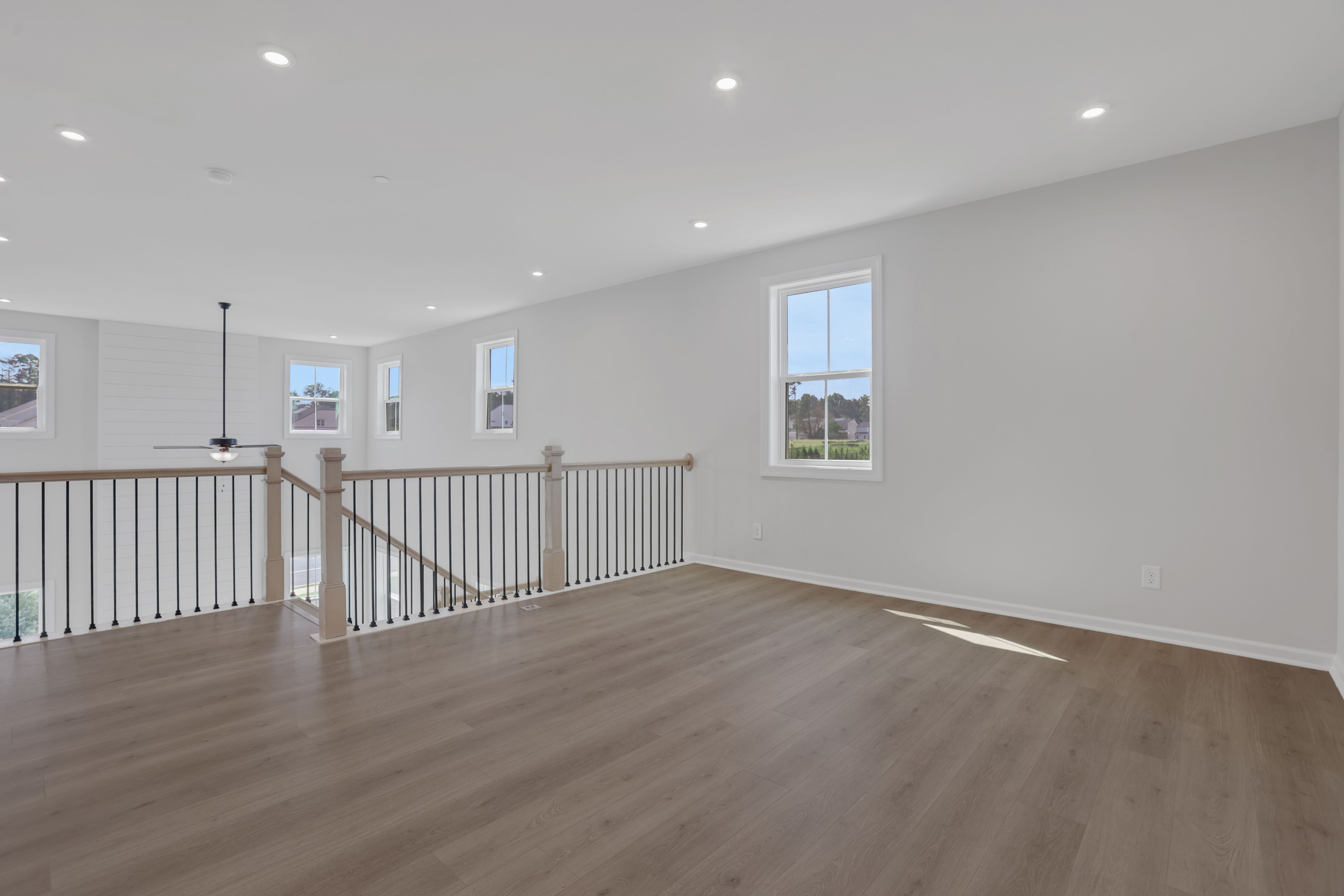 Tucker II Loft