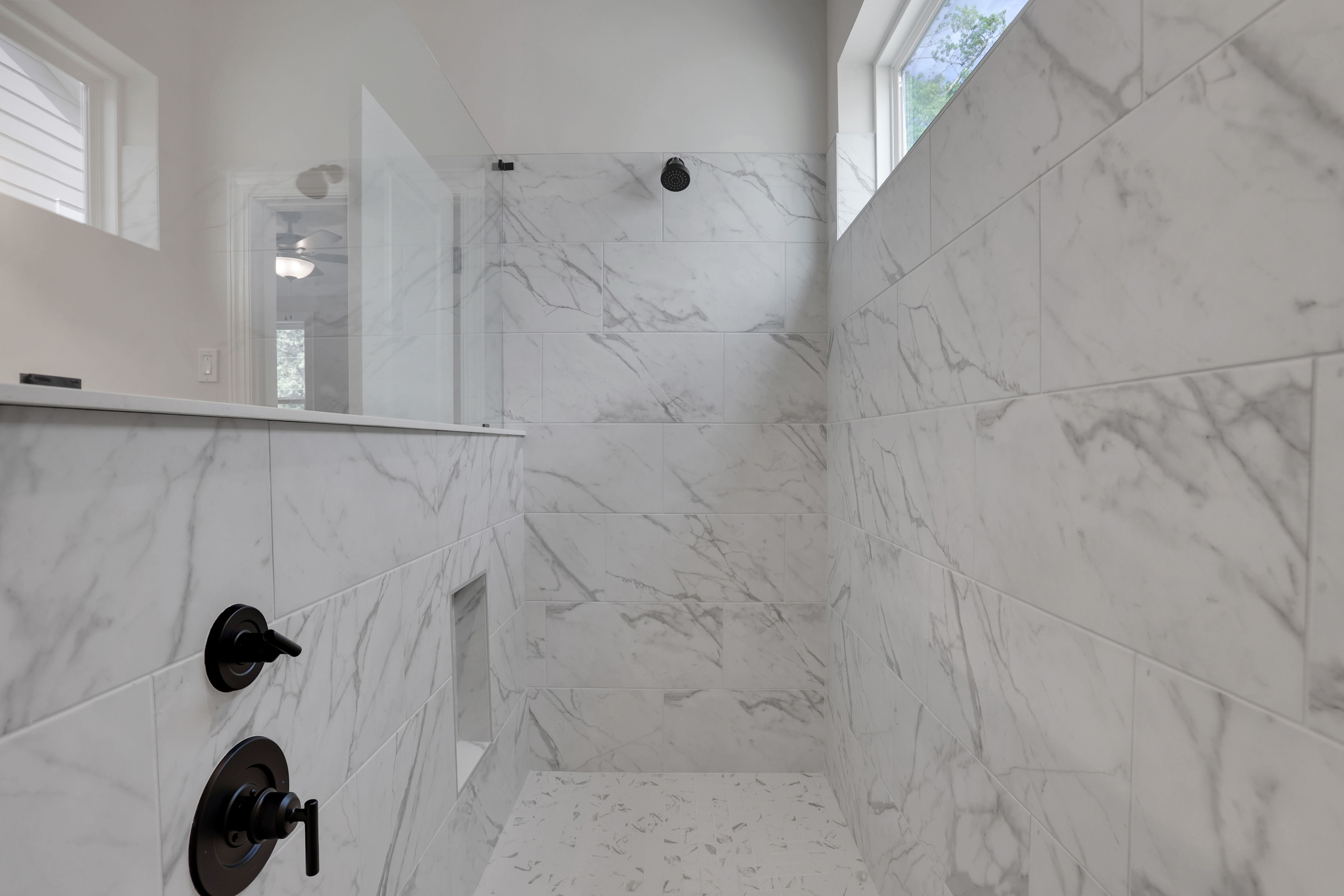 Tucker II Primary Bath