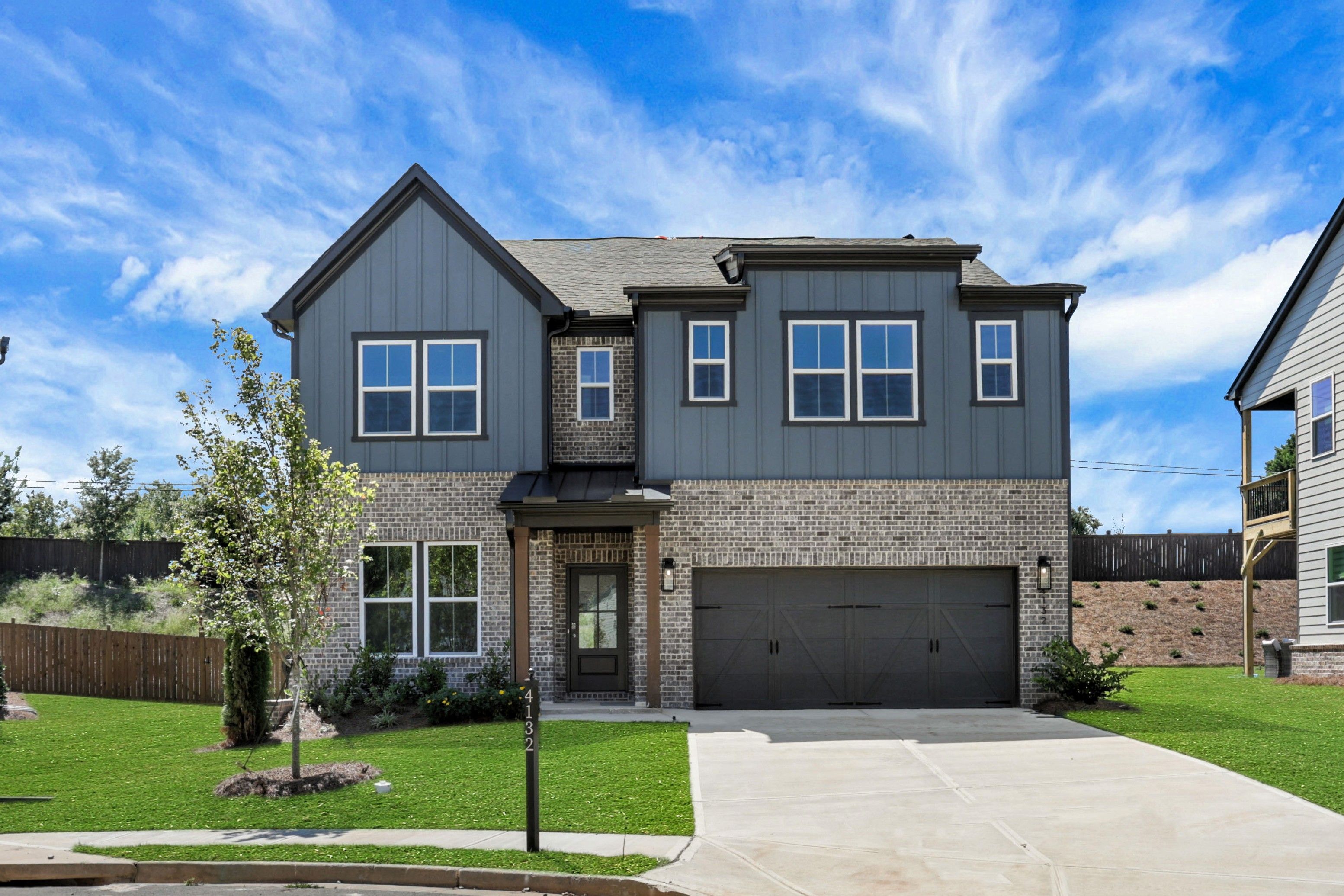 4132 Adler Cir (Riverside)