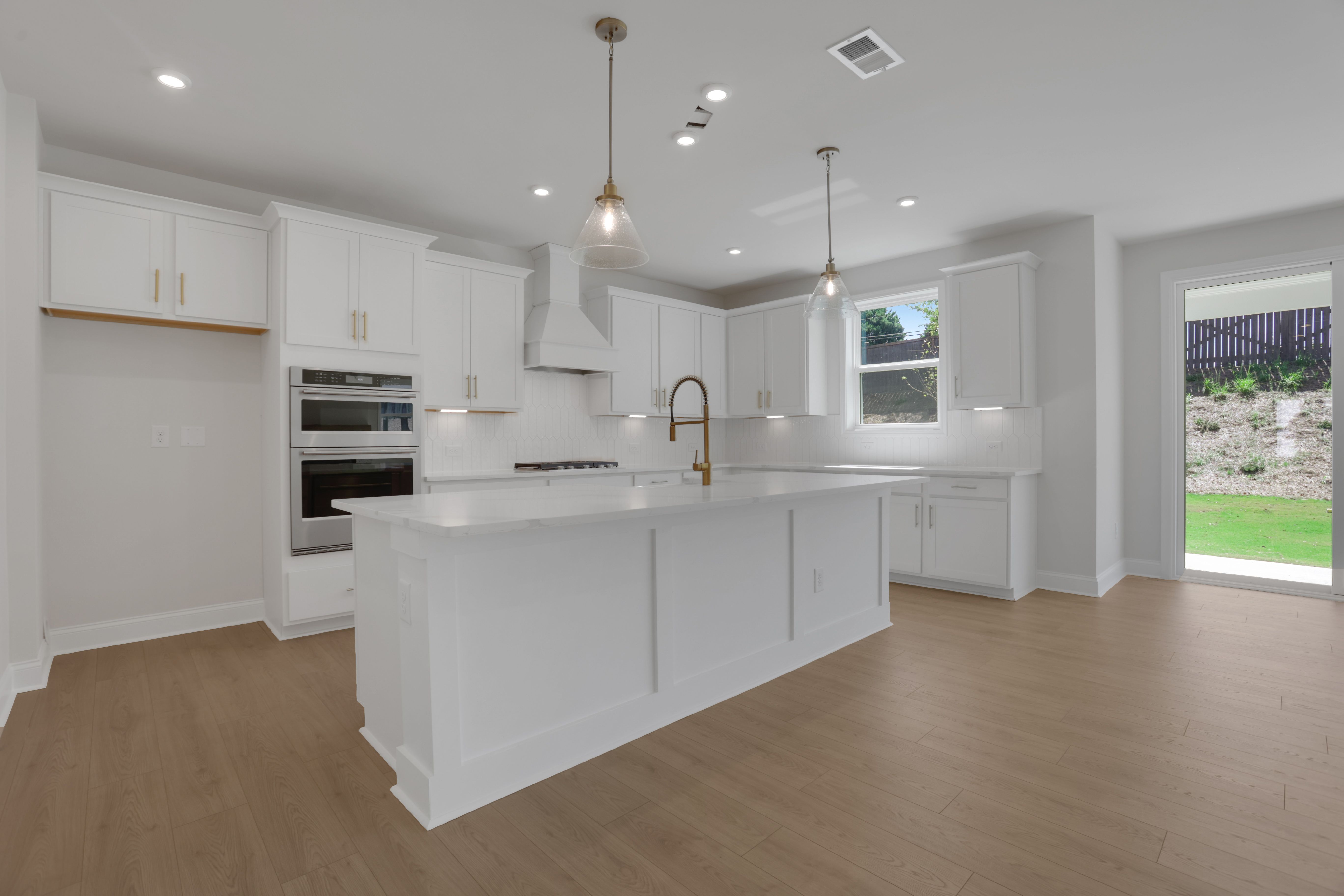 Canton II Kitchen