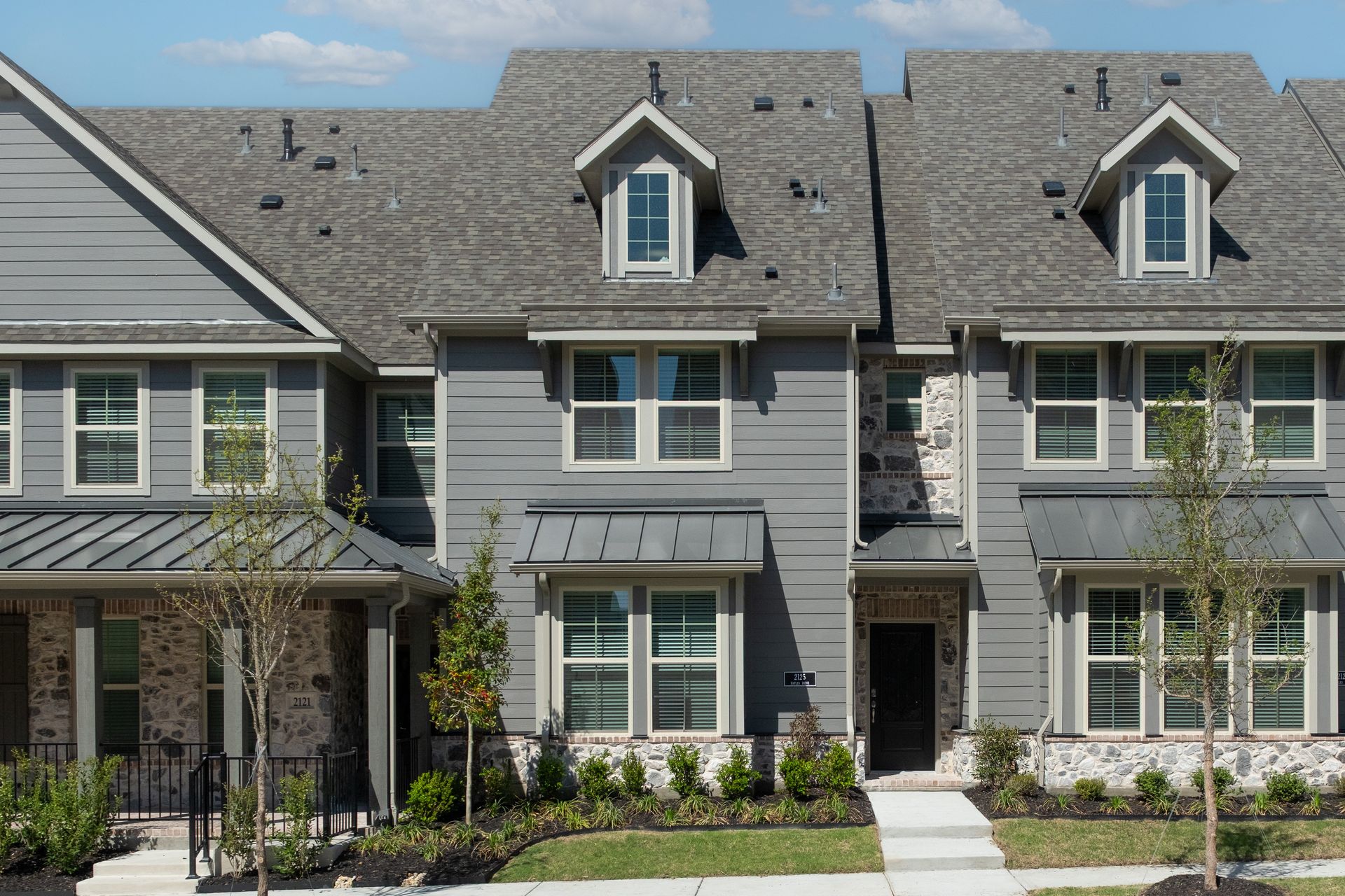 Caspian Arts and Crafts M Exterior