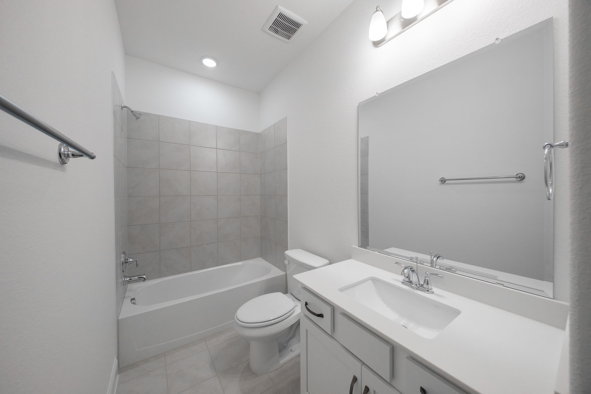 Caspian Bathroom 2