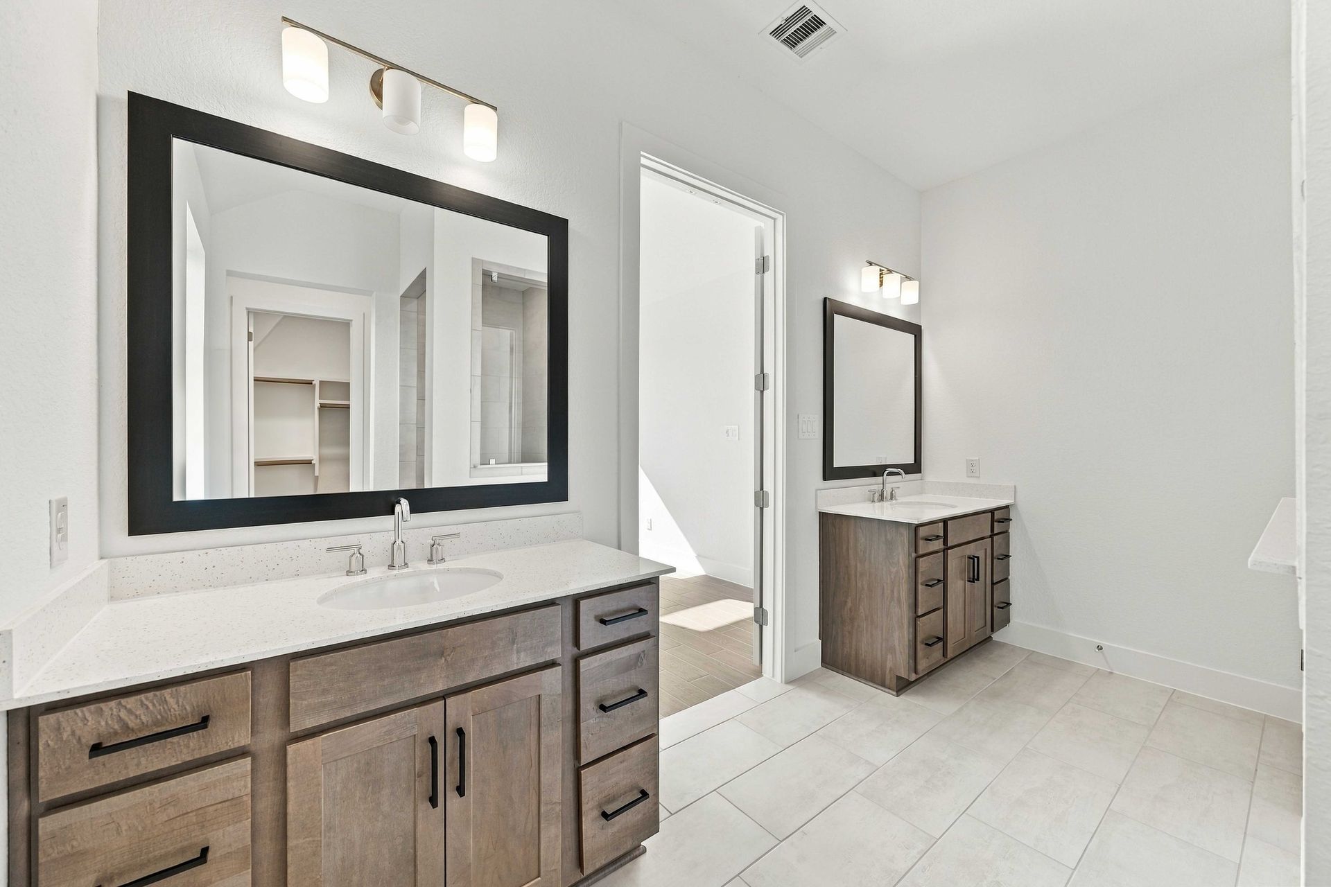 Palmetto Primary Bathoom