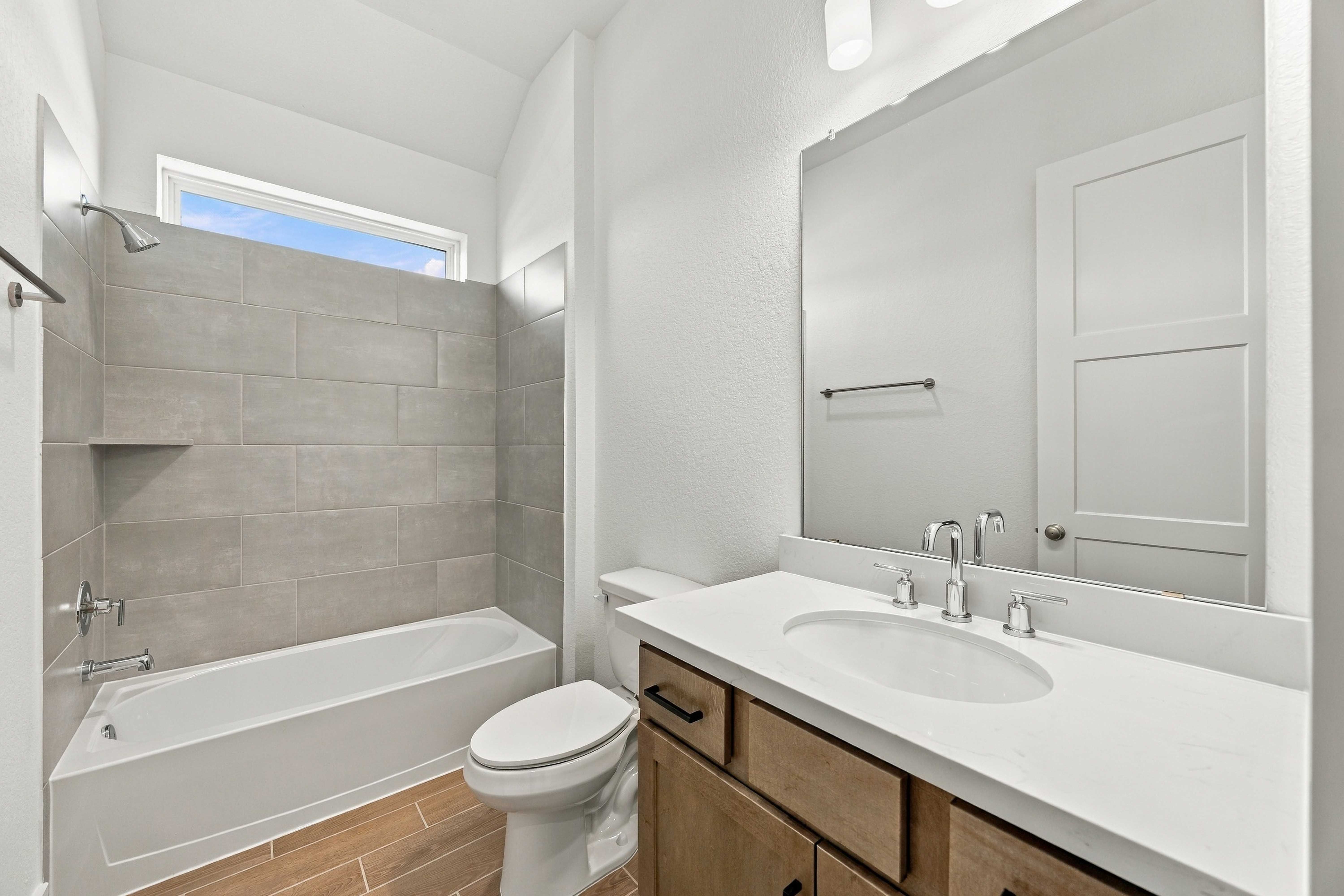 Palmetto Secondary Bathroom