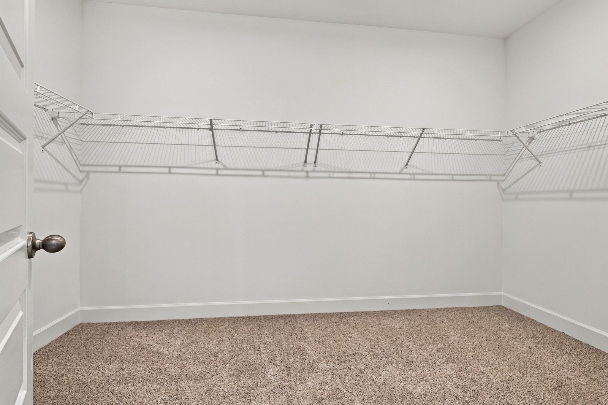 Ashford Primary Closet