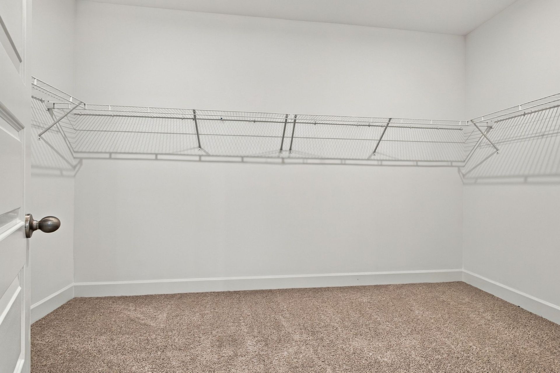 Ashford Primary Closet