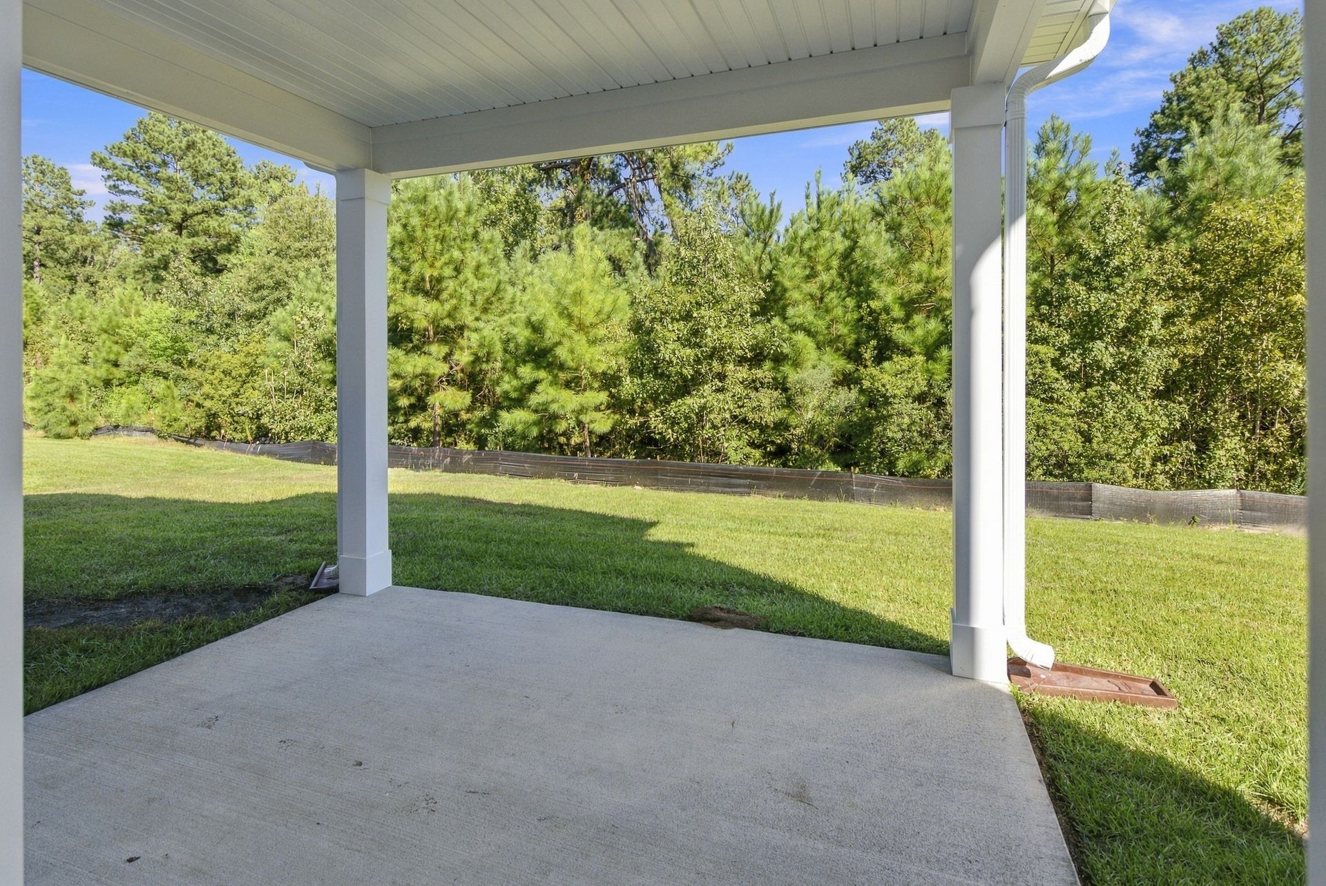 Bach Porch and Yard