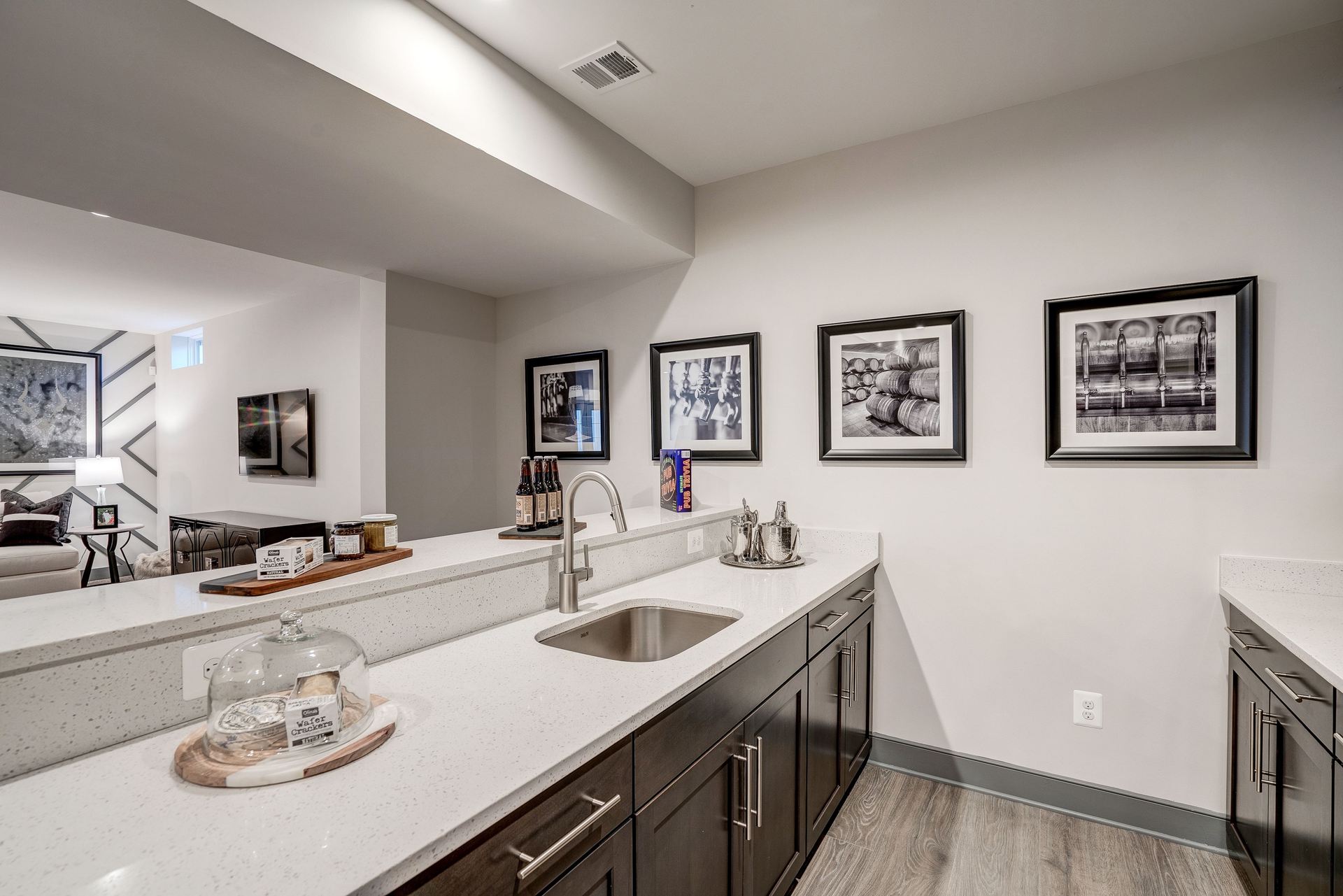 Winslow Wet Bar