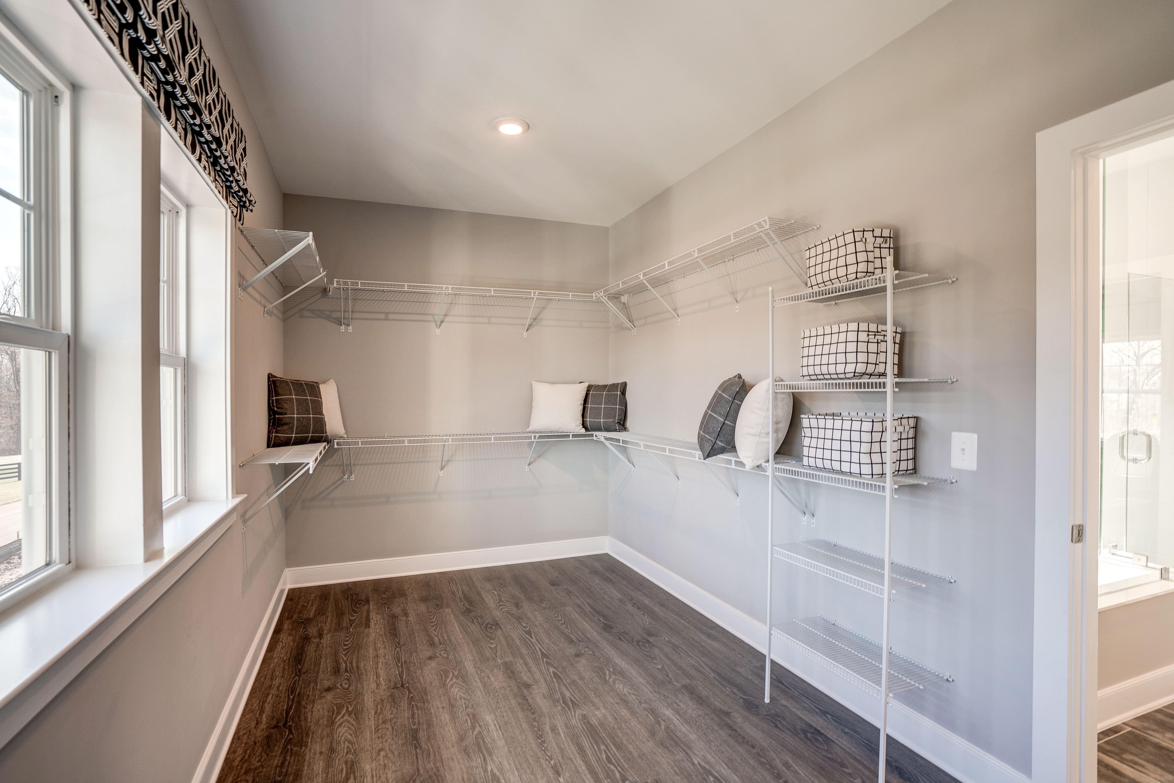 Winslow Walk-In Closet