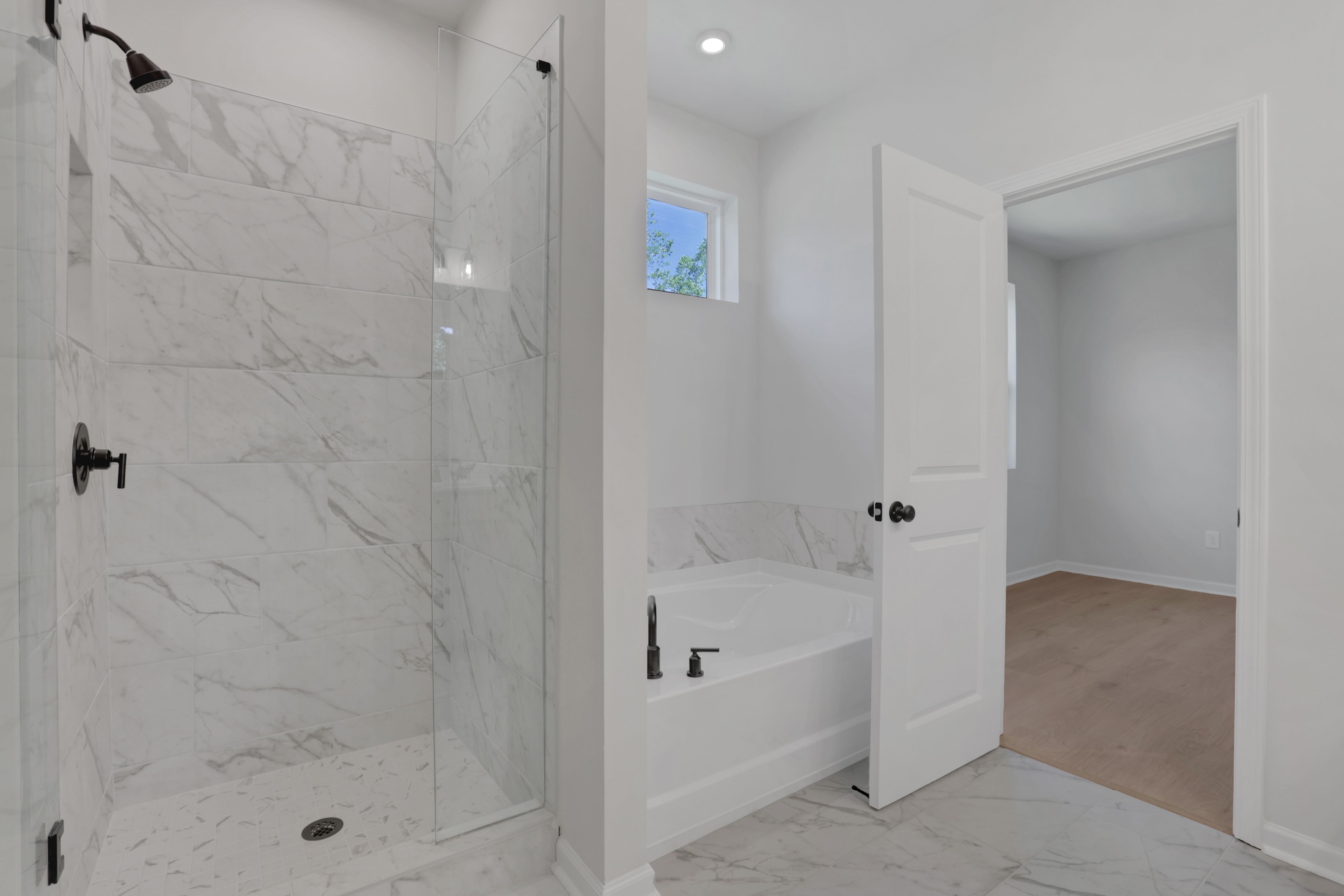 Fulton II Primary Bath