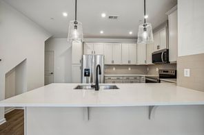 83 Central Avenue (Riva)