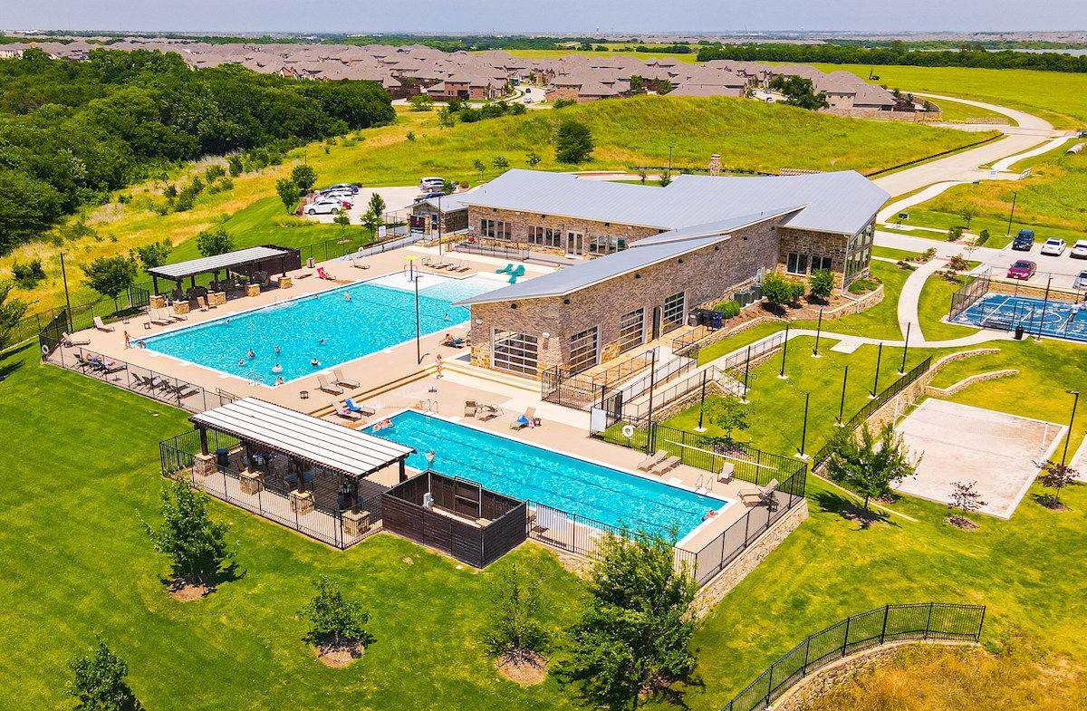Community Amenity Center and Pool